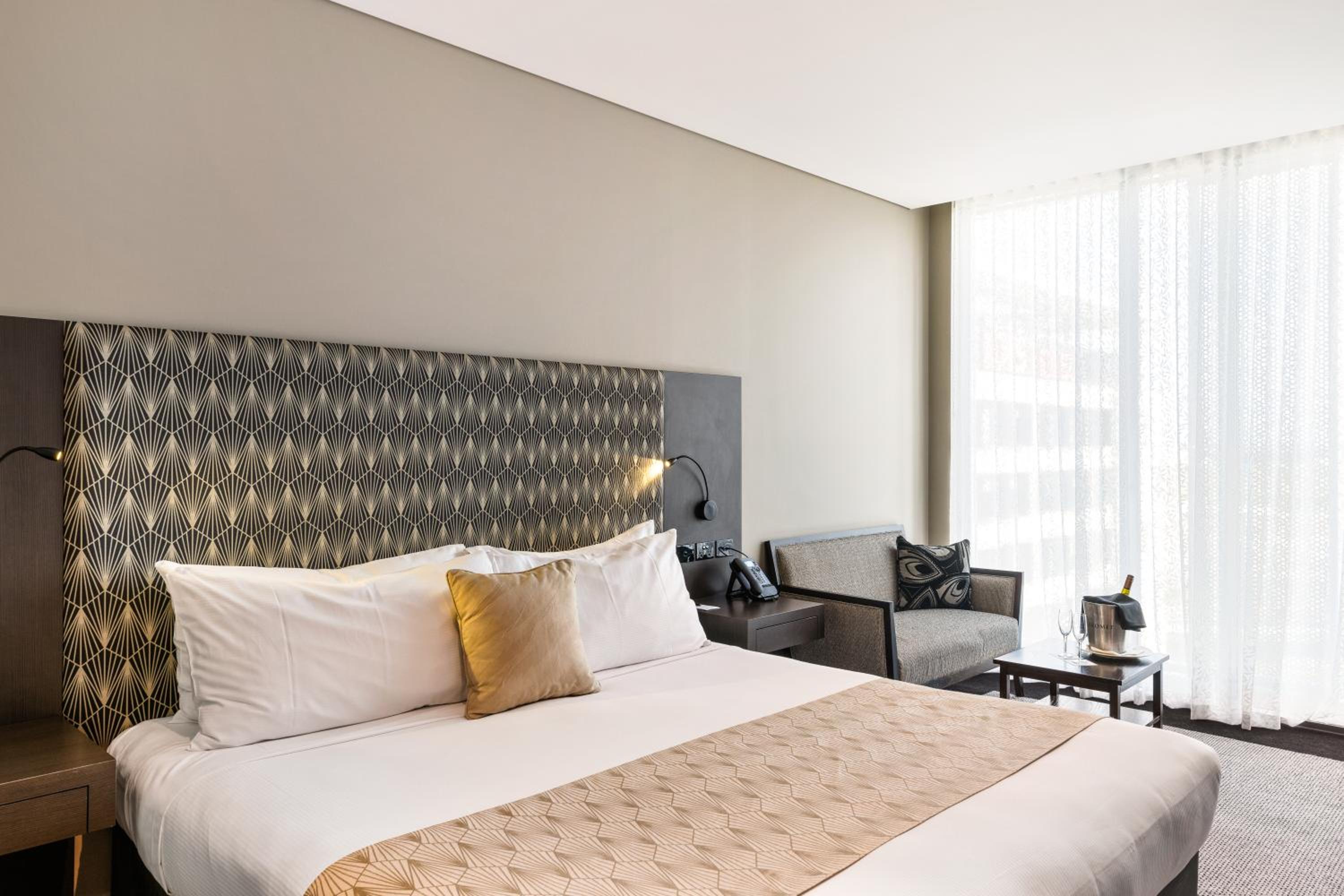 Superior King Room