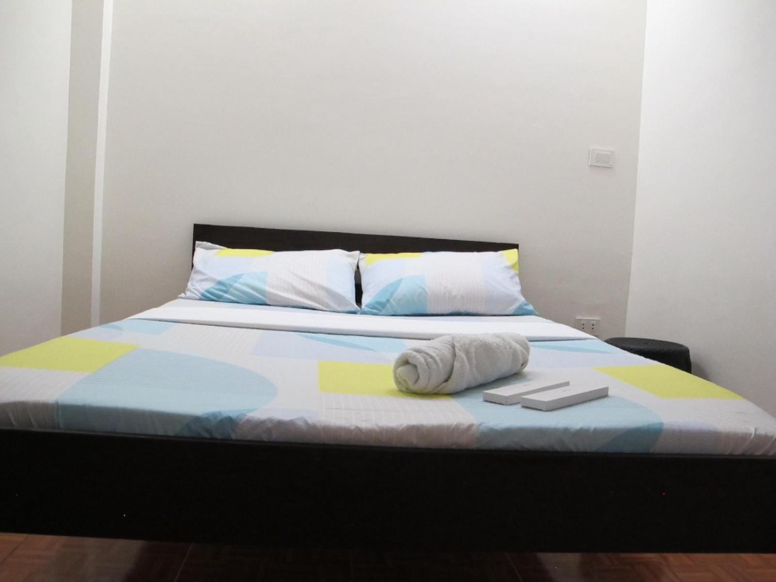Studio Apartment photo 1