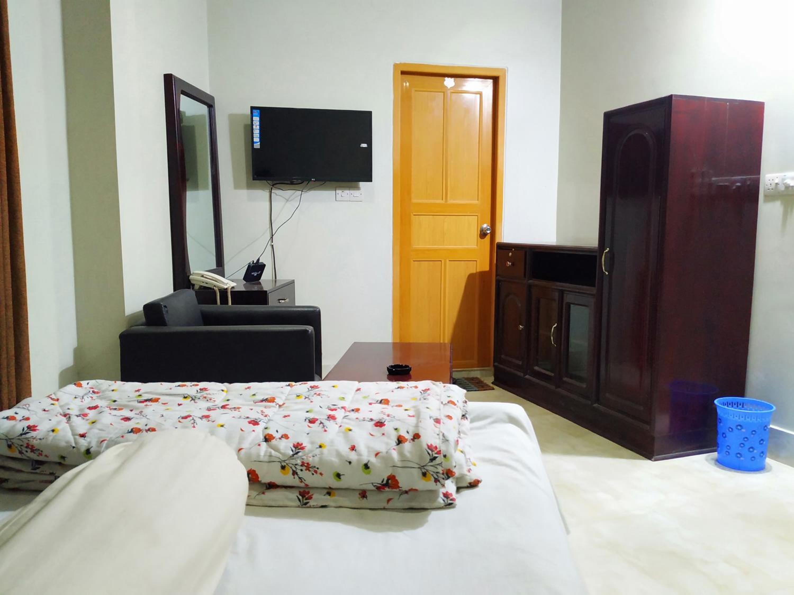 Deluxe Room (2 Adults + 1 Child) photo 3