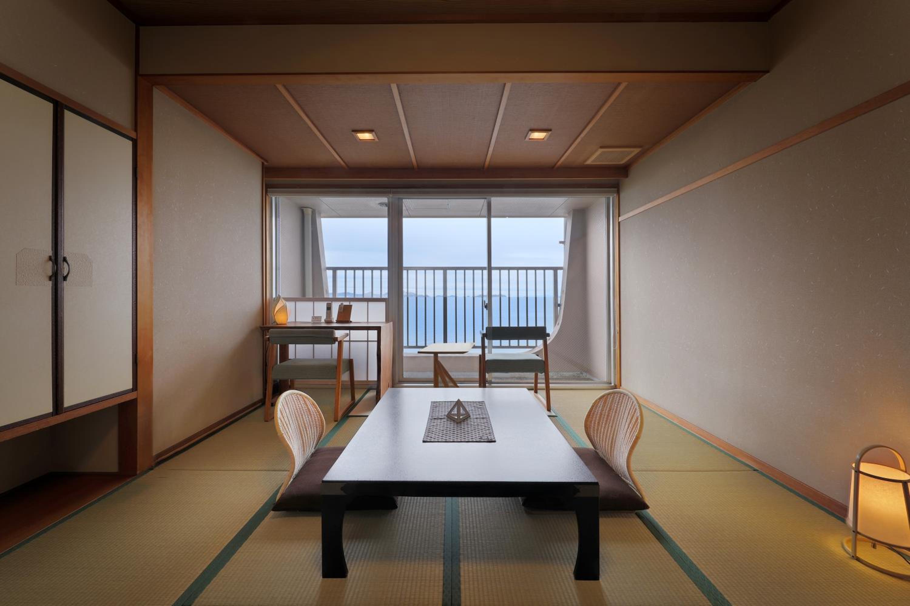 Standard Japanese-Style Room with Bathroom - Photo 3