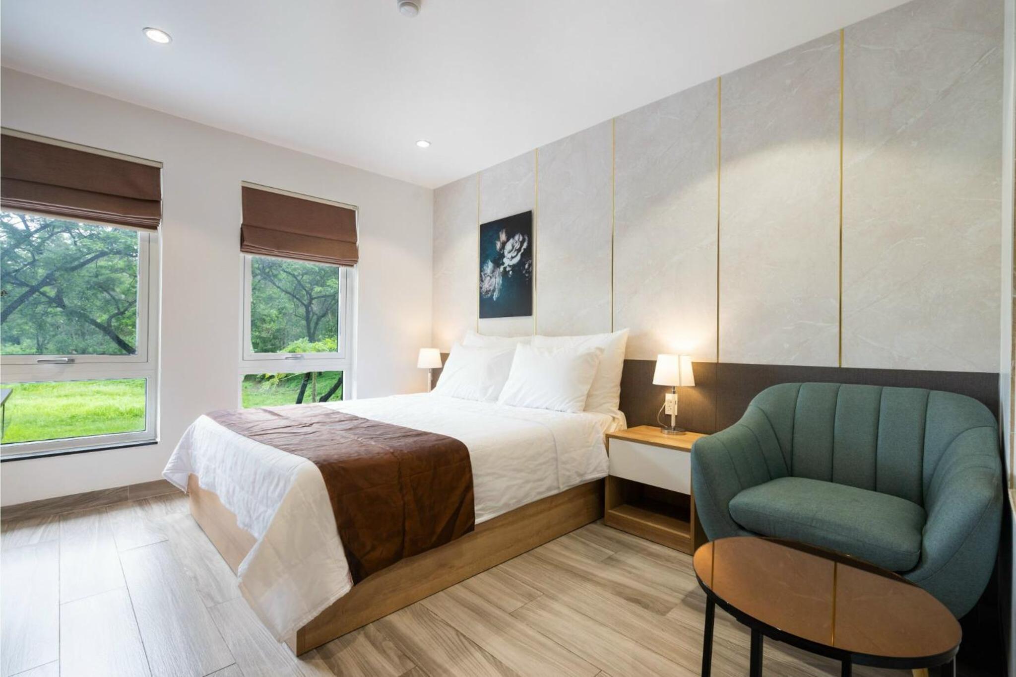 Queen Room With Garden View