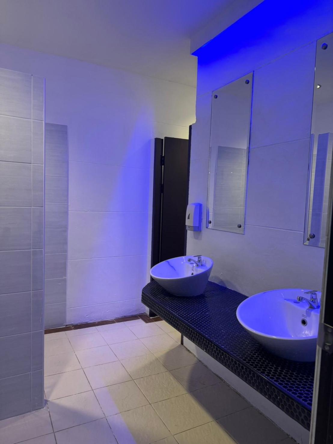 Deluxe Family Suite photo 2