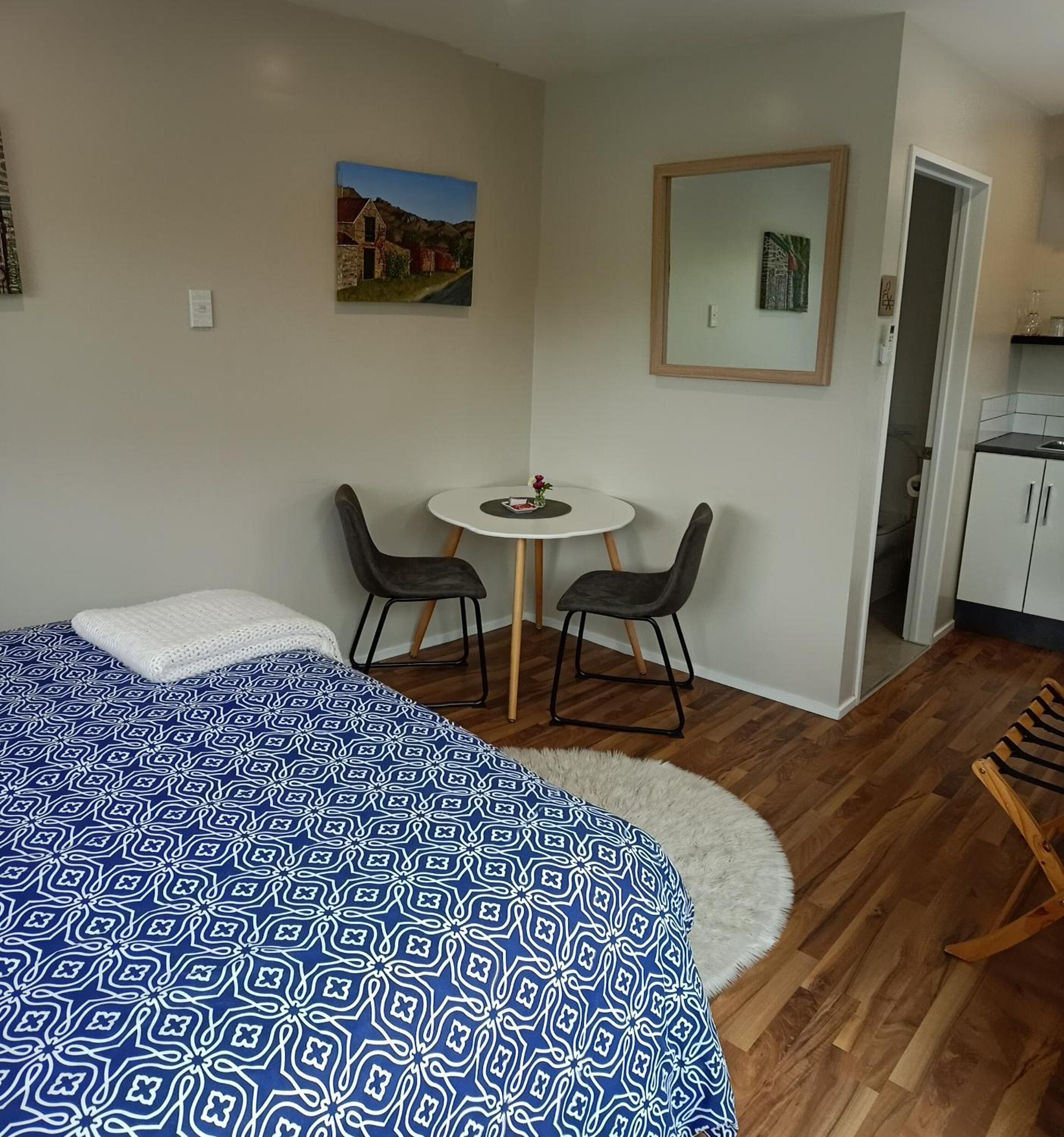 Apartment with Garden View - Photo 4