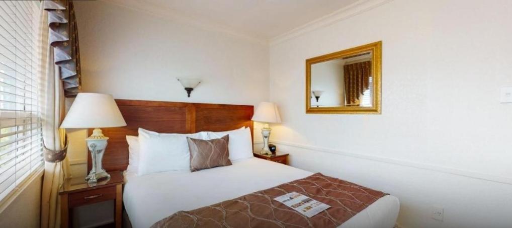 Two-Bedroom Suite