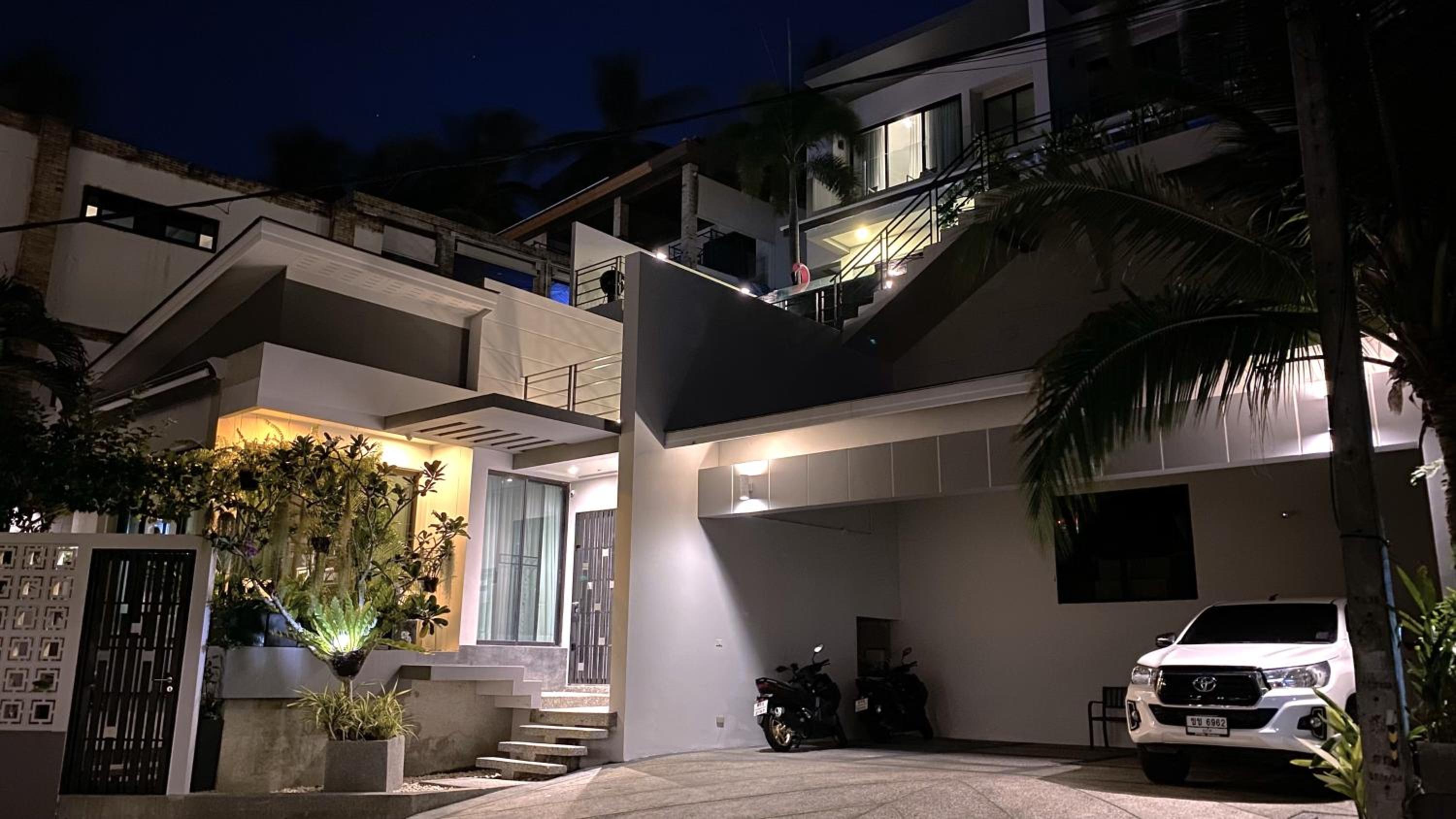 Villa with Sea View photo 2