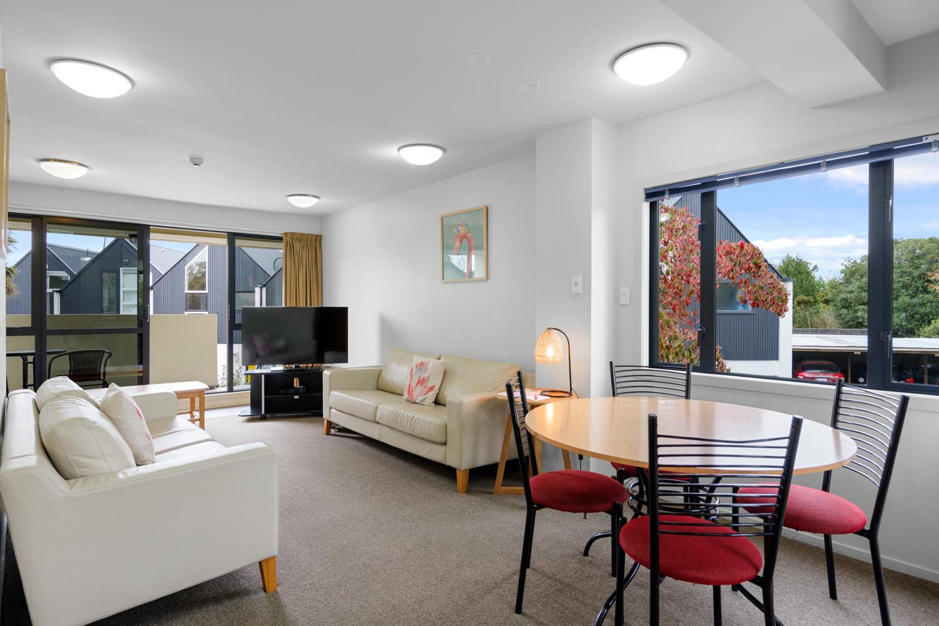 Two-Bedroom Spa Apartment photo 1