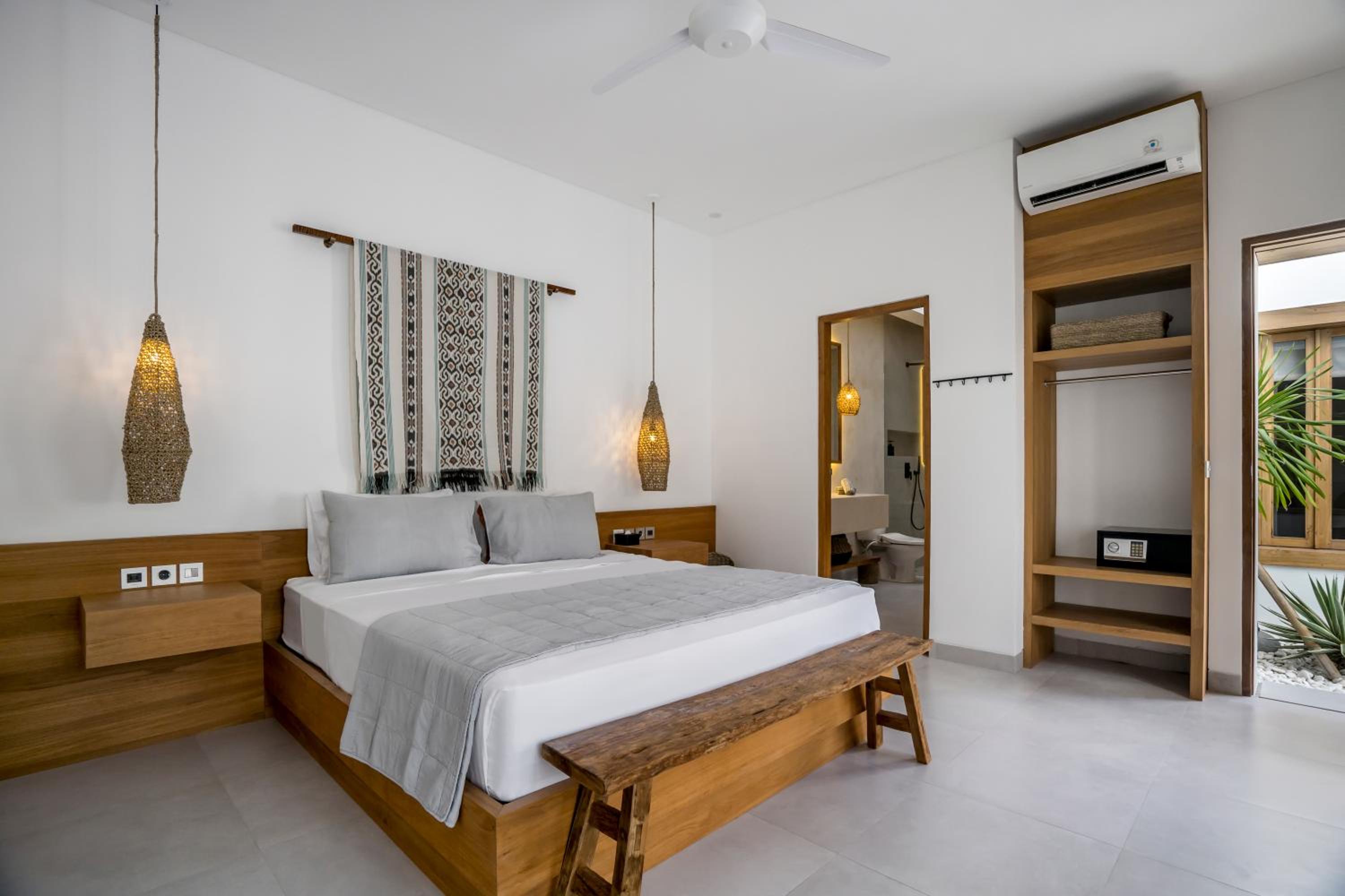 Two-Bedroom Villa - Photo 41