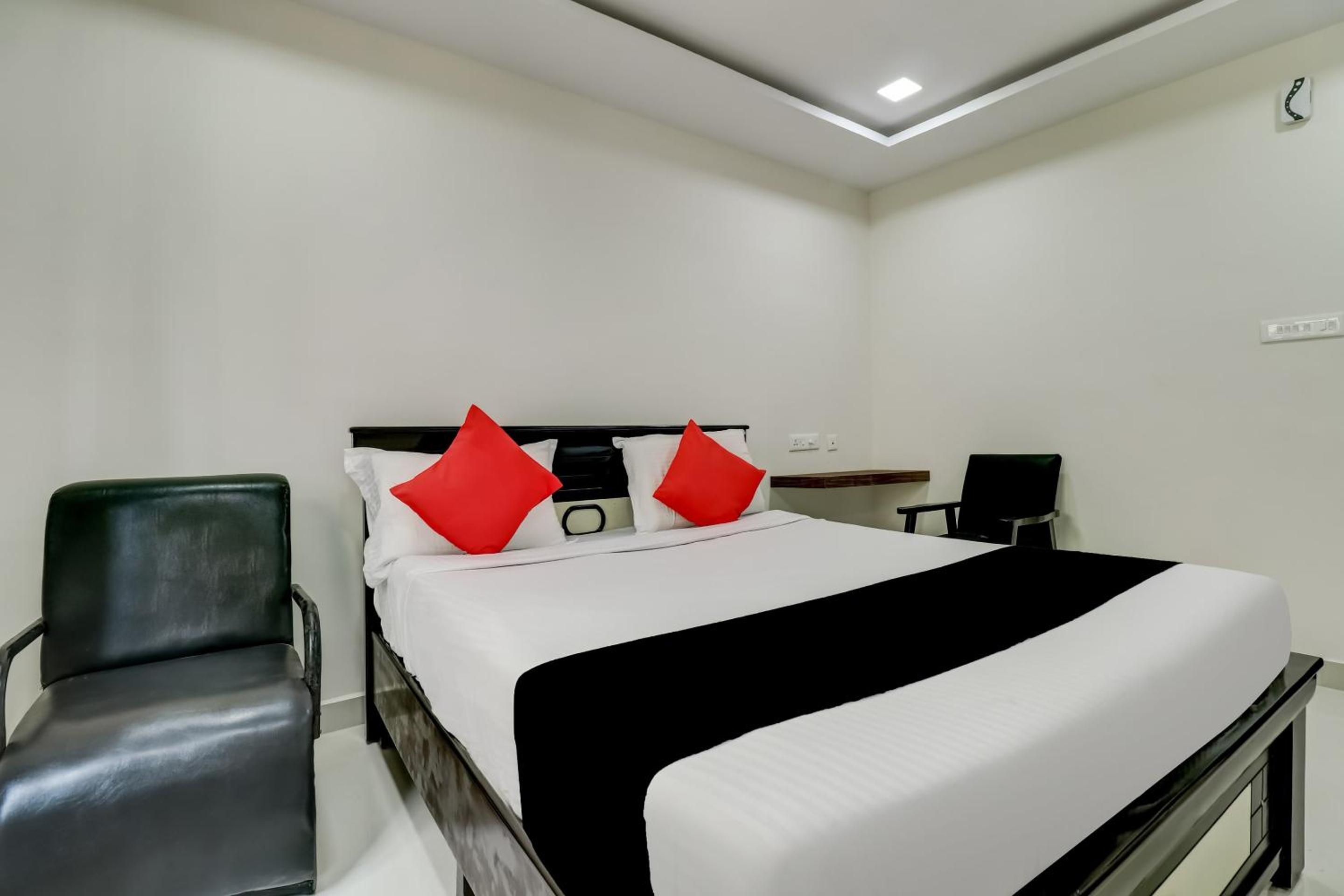 Deluxe Double Or Twin Room With Mountain View photo 2