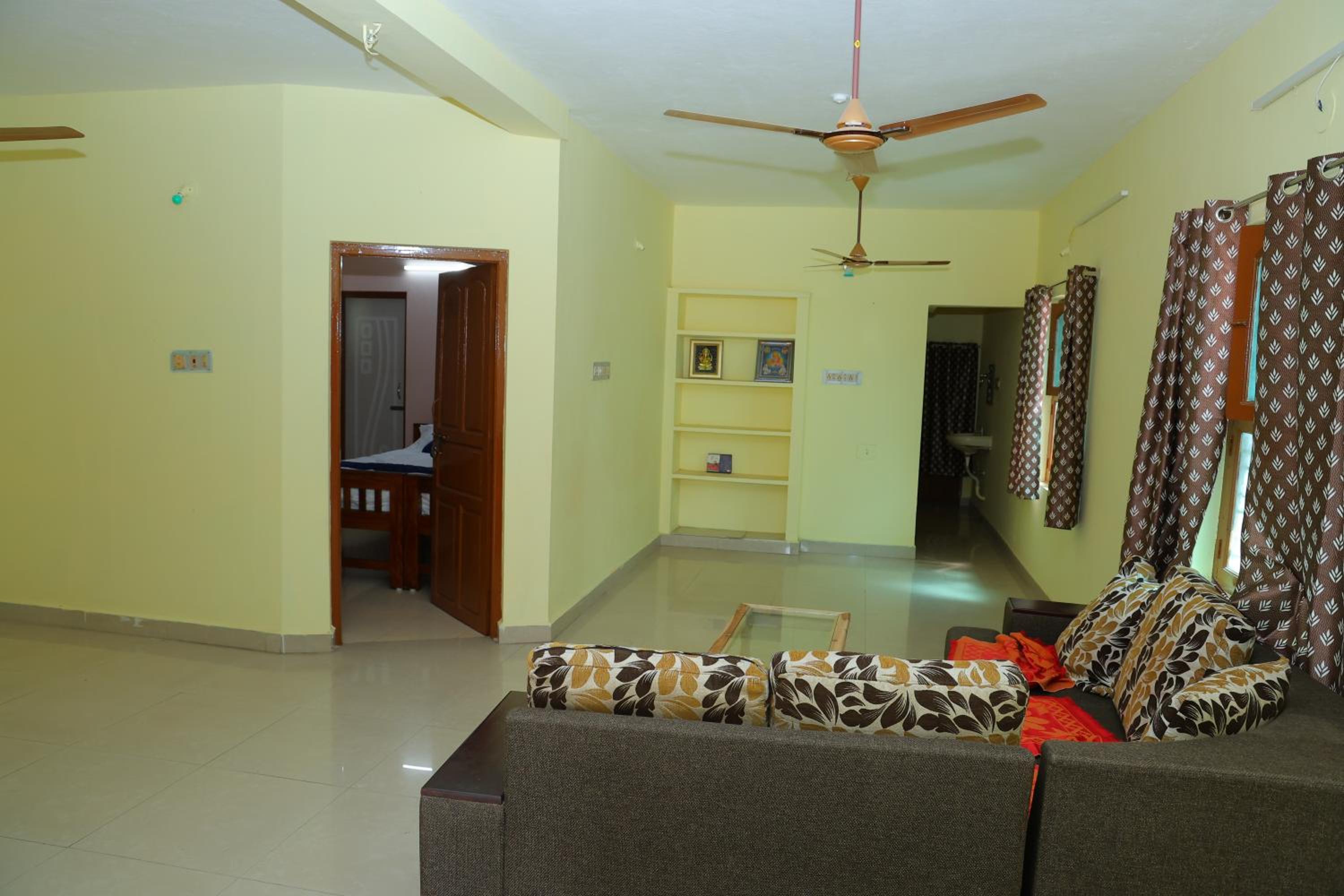 Deluxe Room - Photo 8