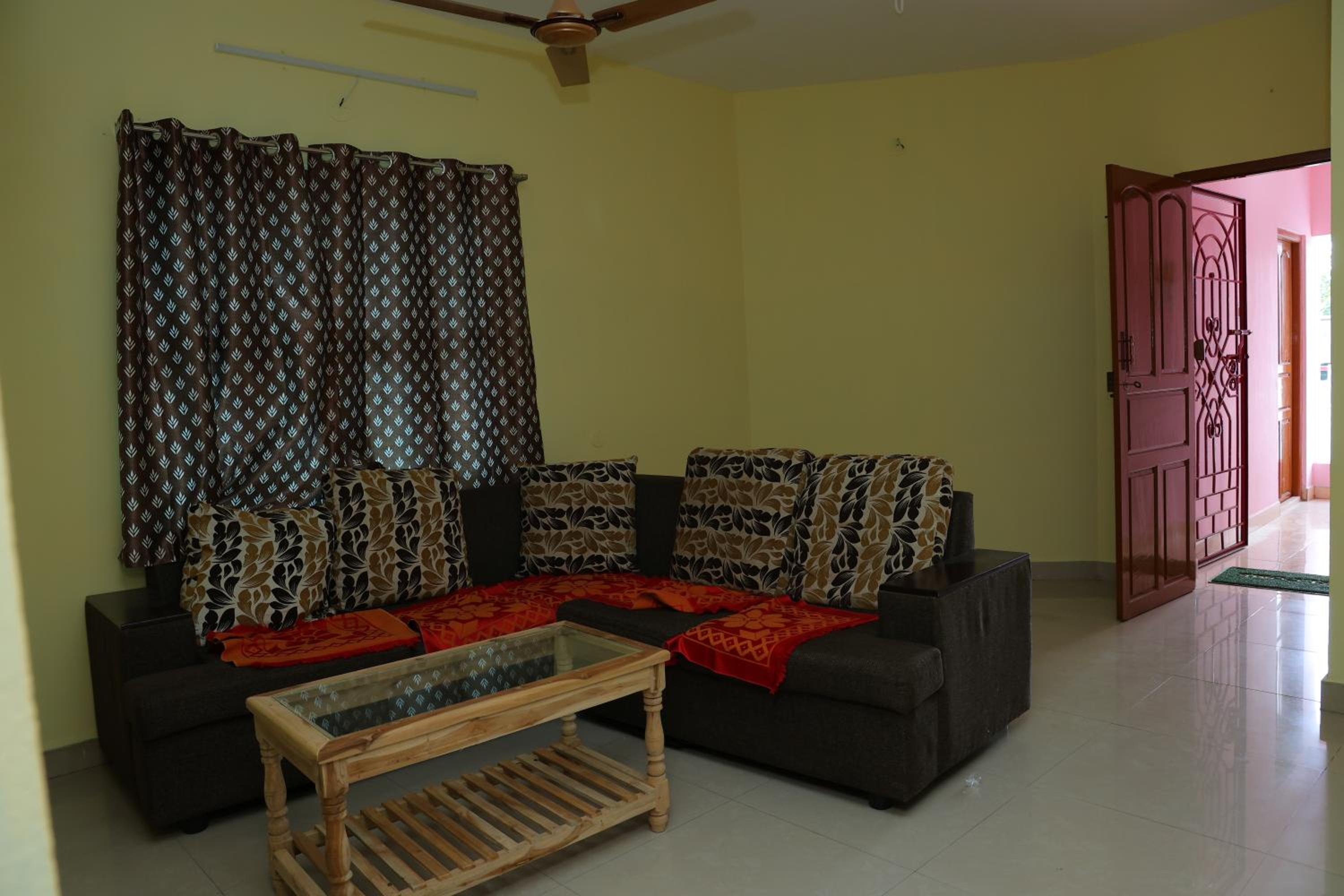 Deluxe Room - Photo 2