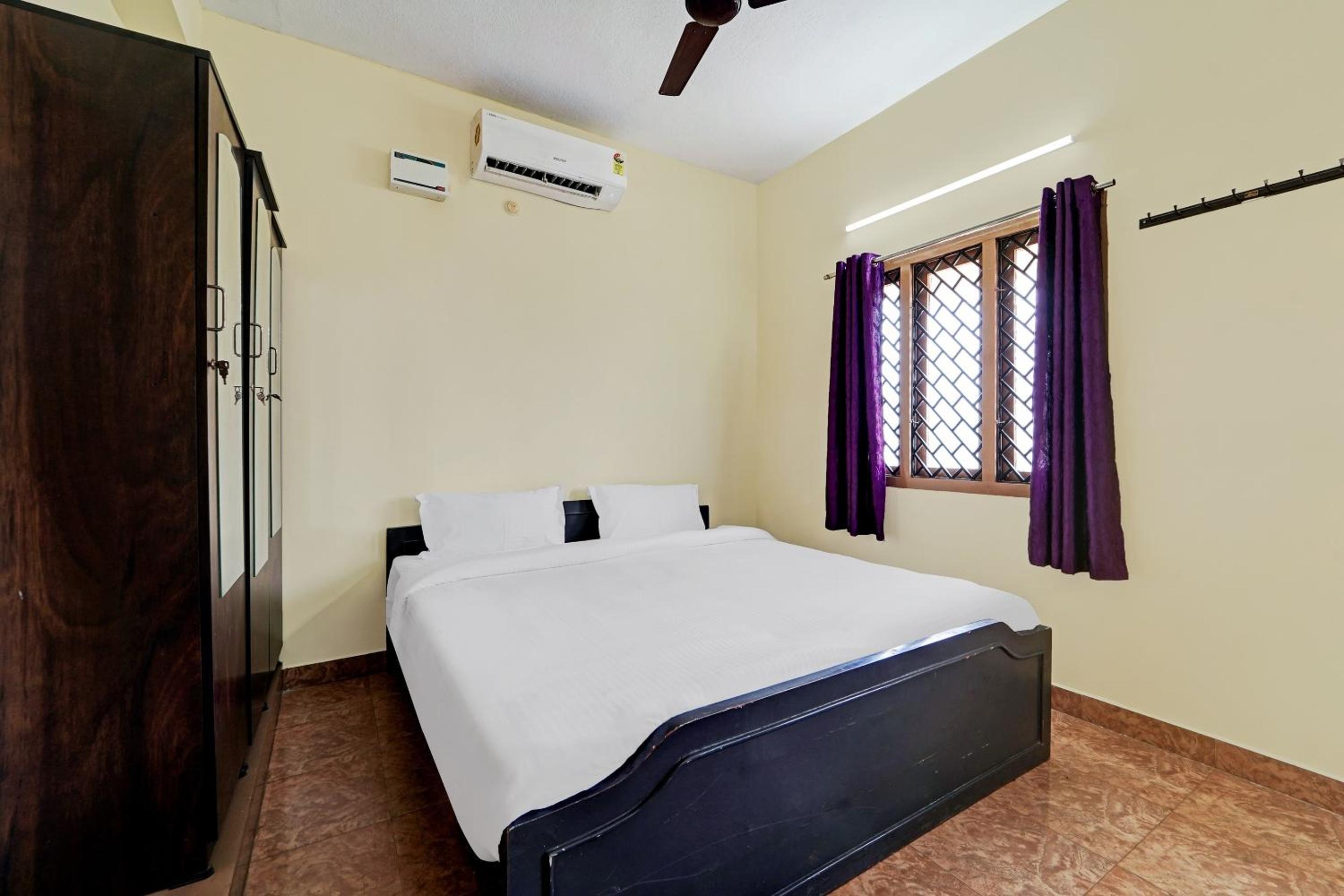 Standard Double Room - Photo 15
