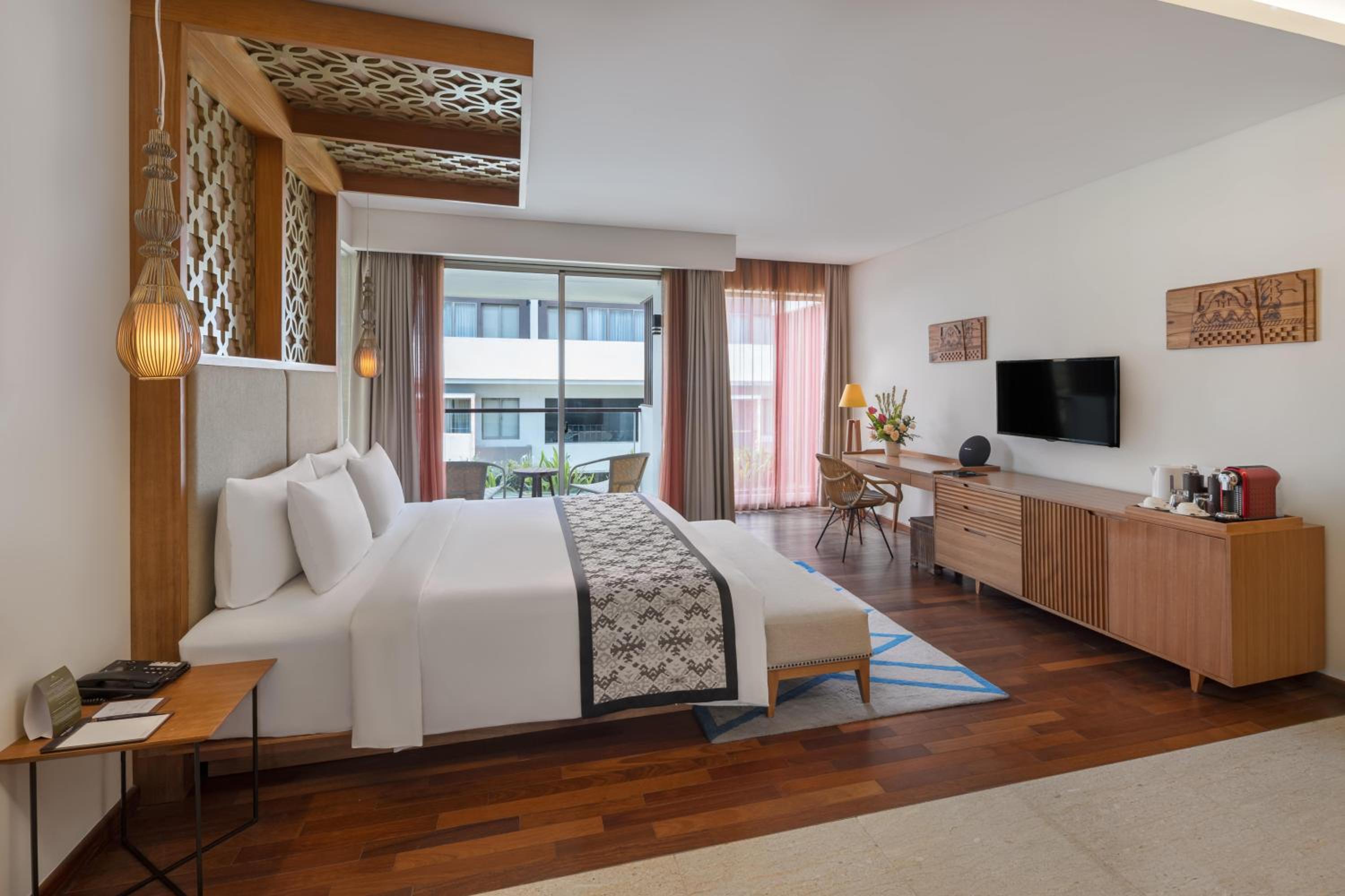 Suite with Garden View