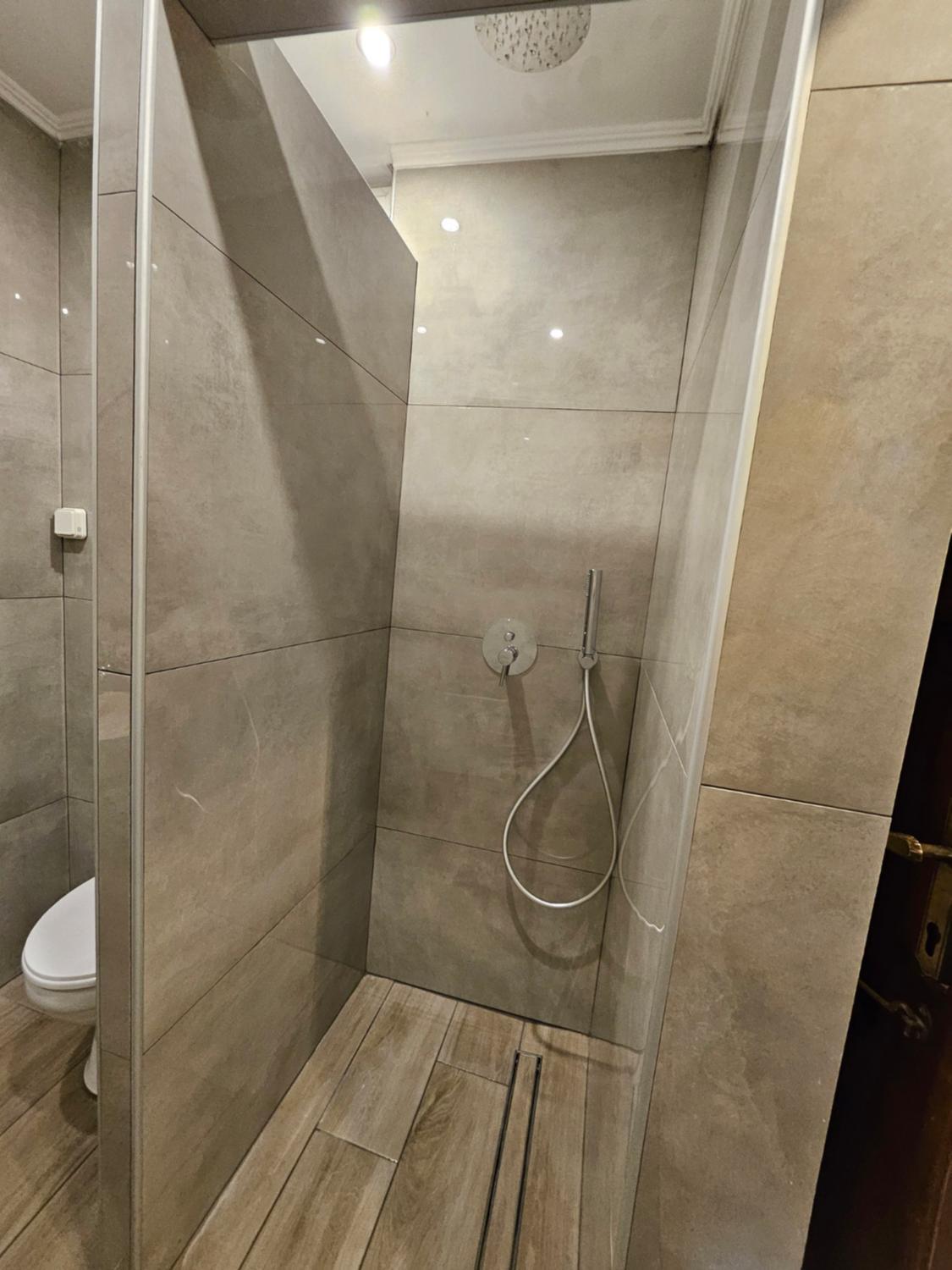 Deluxe Suite with Spa Bath photo 2
