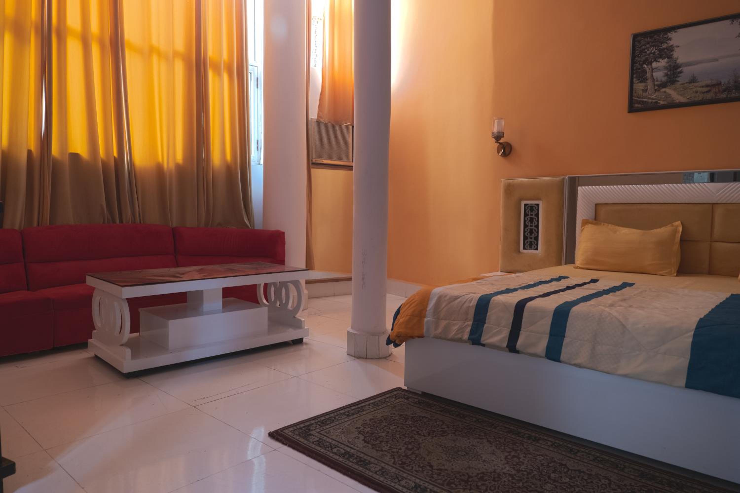 Deluxe King Room