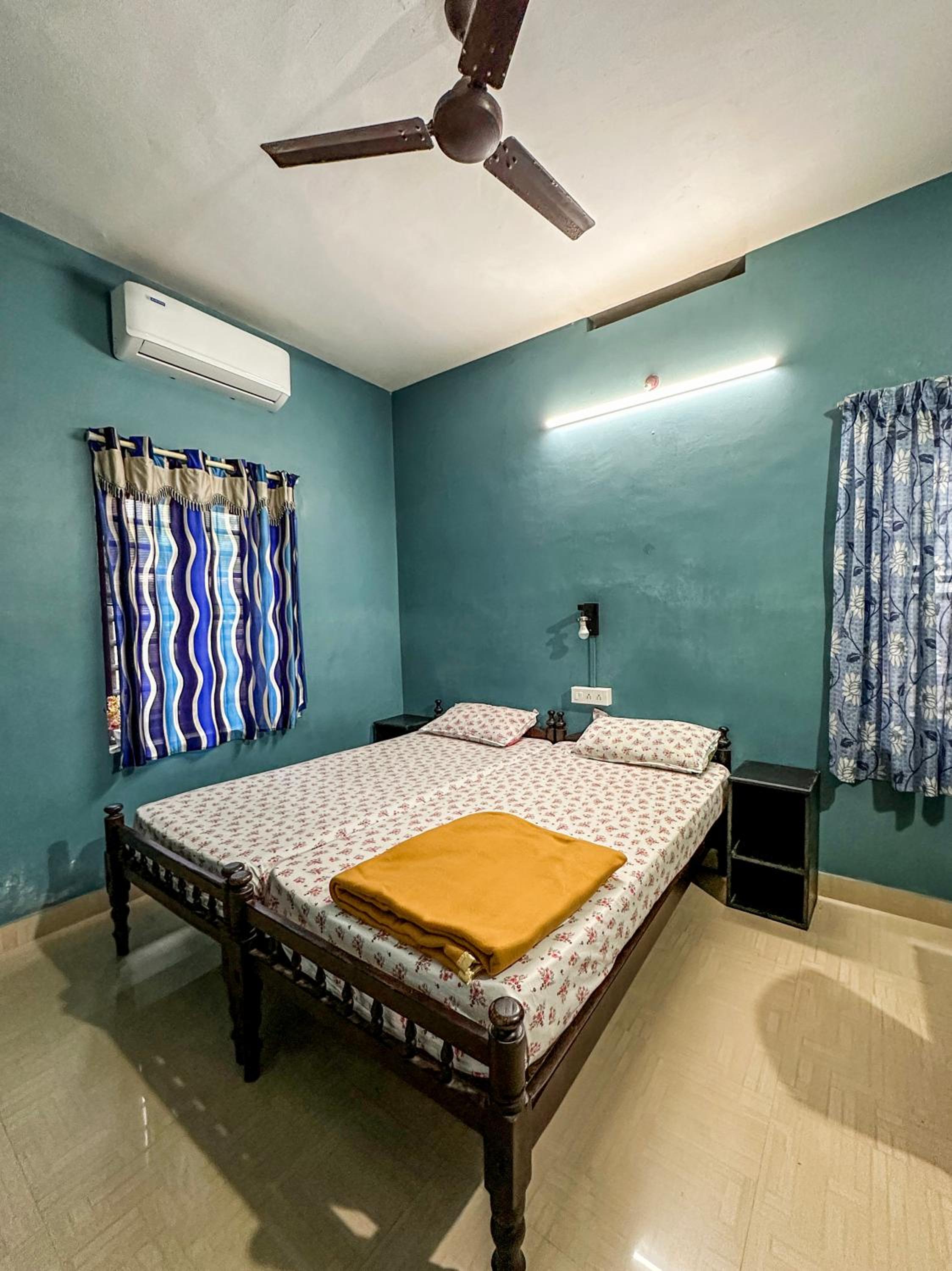Standard Double Room with Fan photo 3