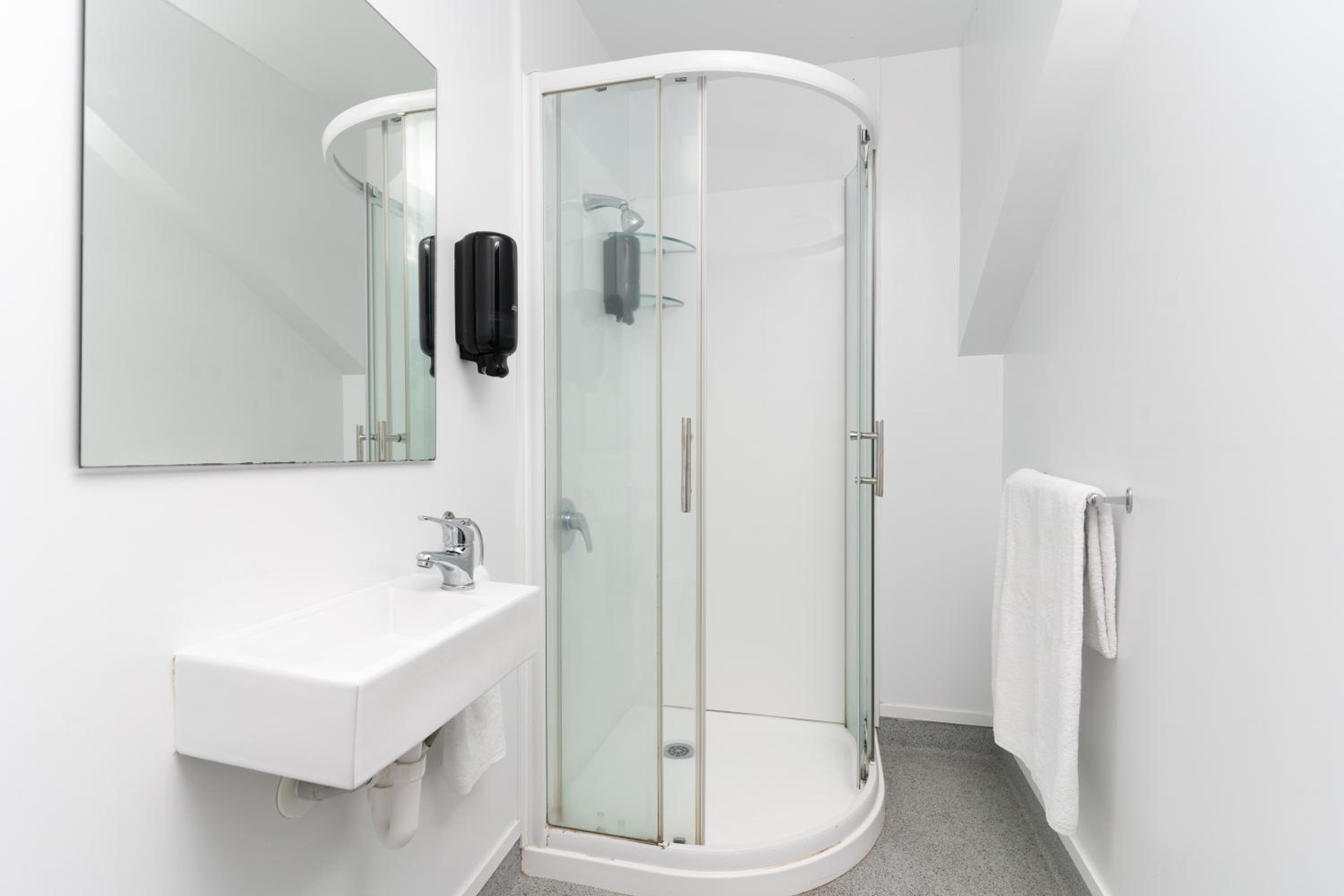 Twin Room Ensuite photo 3