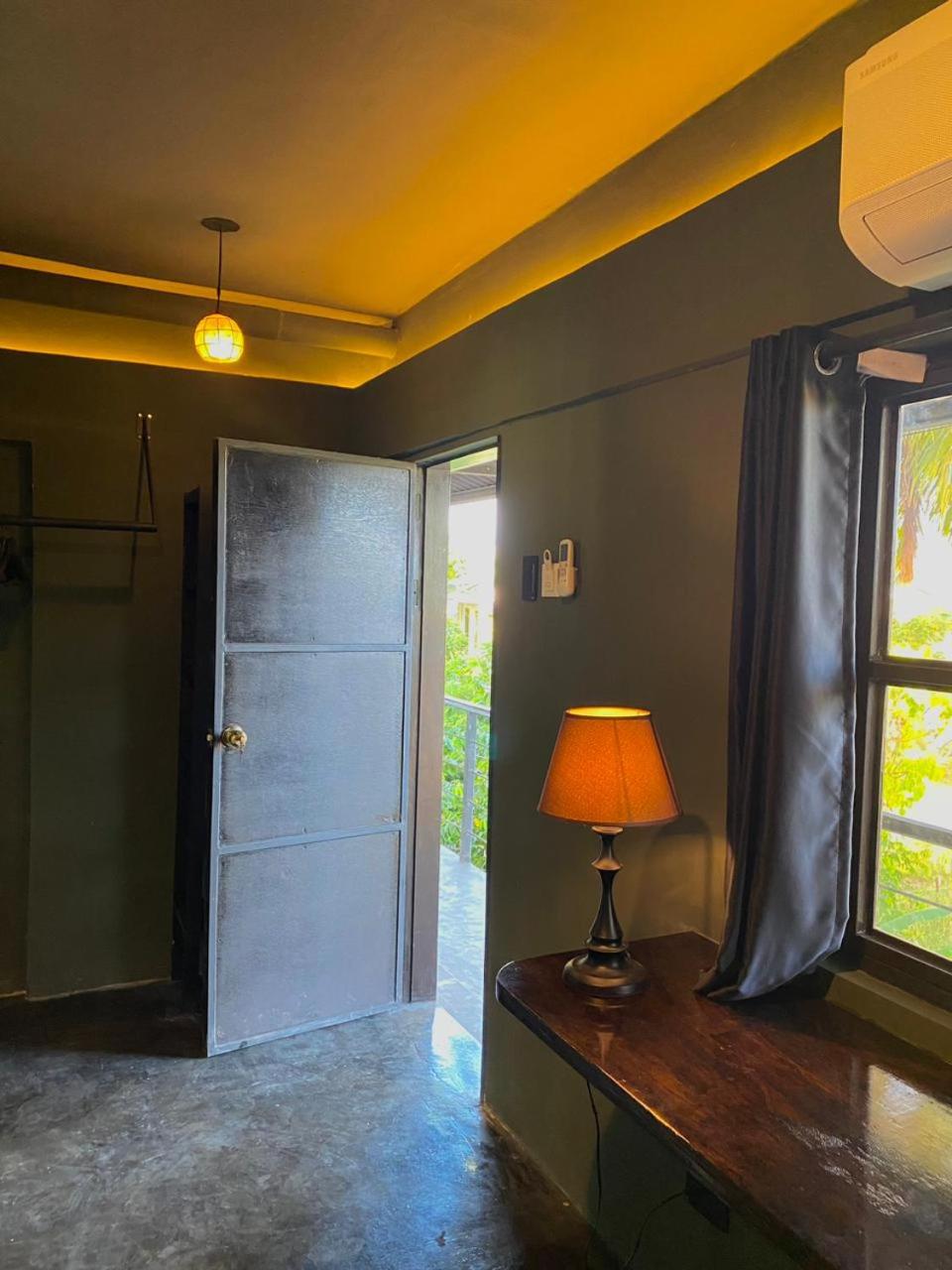Deluxe Room - Photo 7