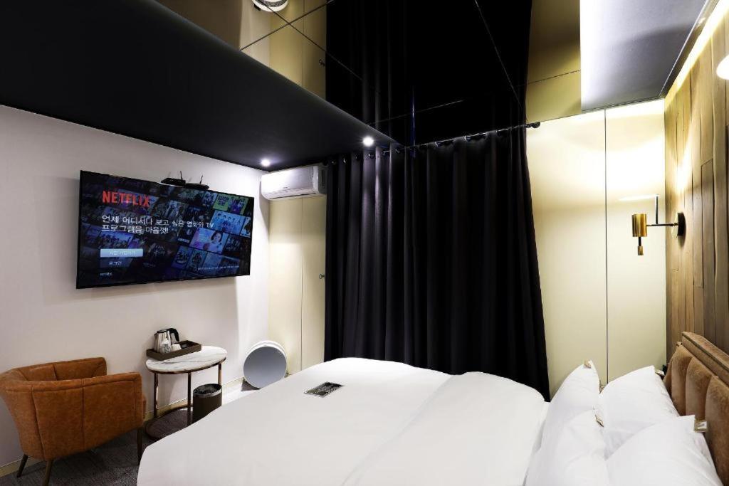 Deluxe Double Room - Photo 2