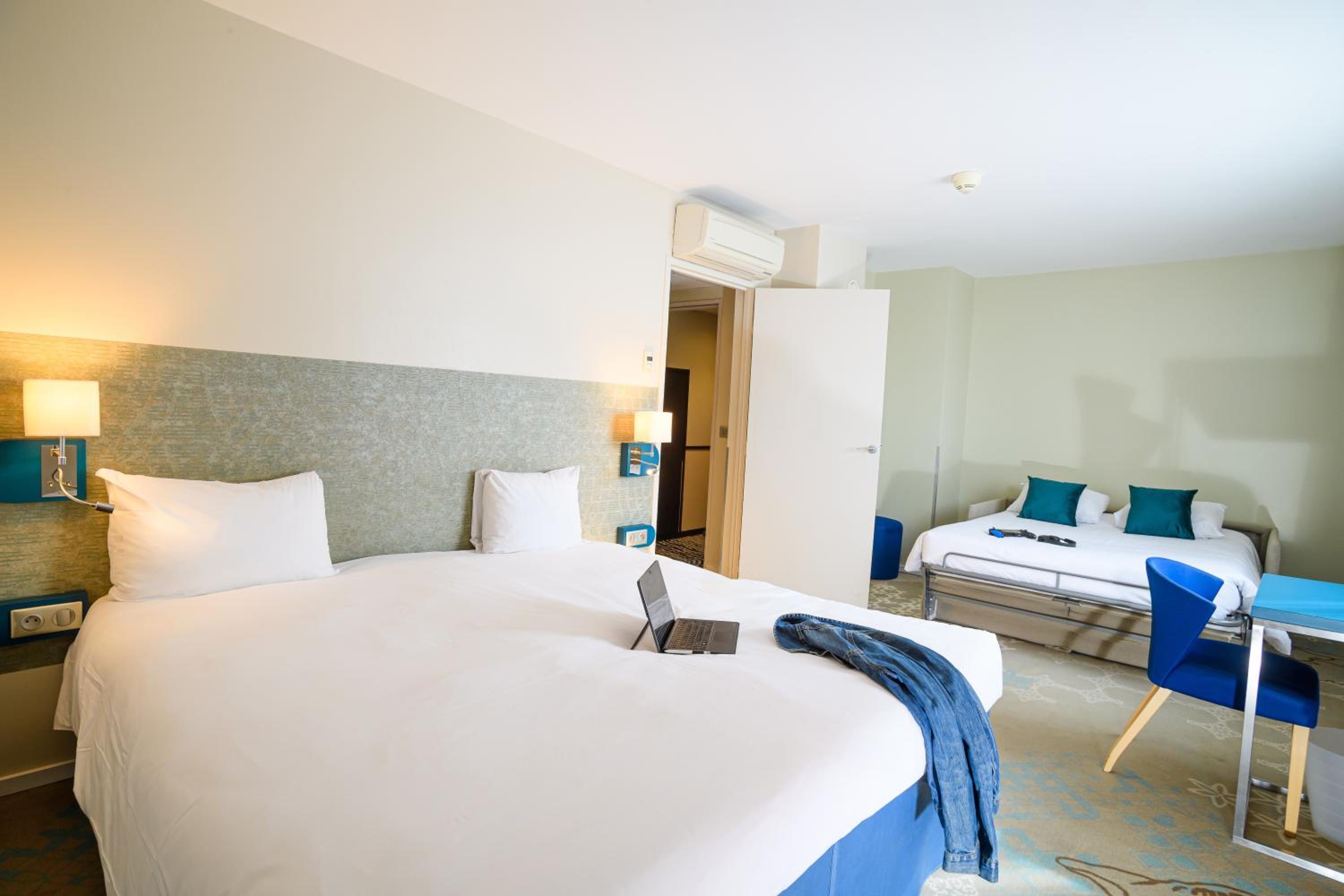 Superior Family  Double Room with Sofa Bed  - Photo 4