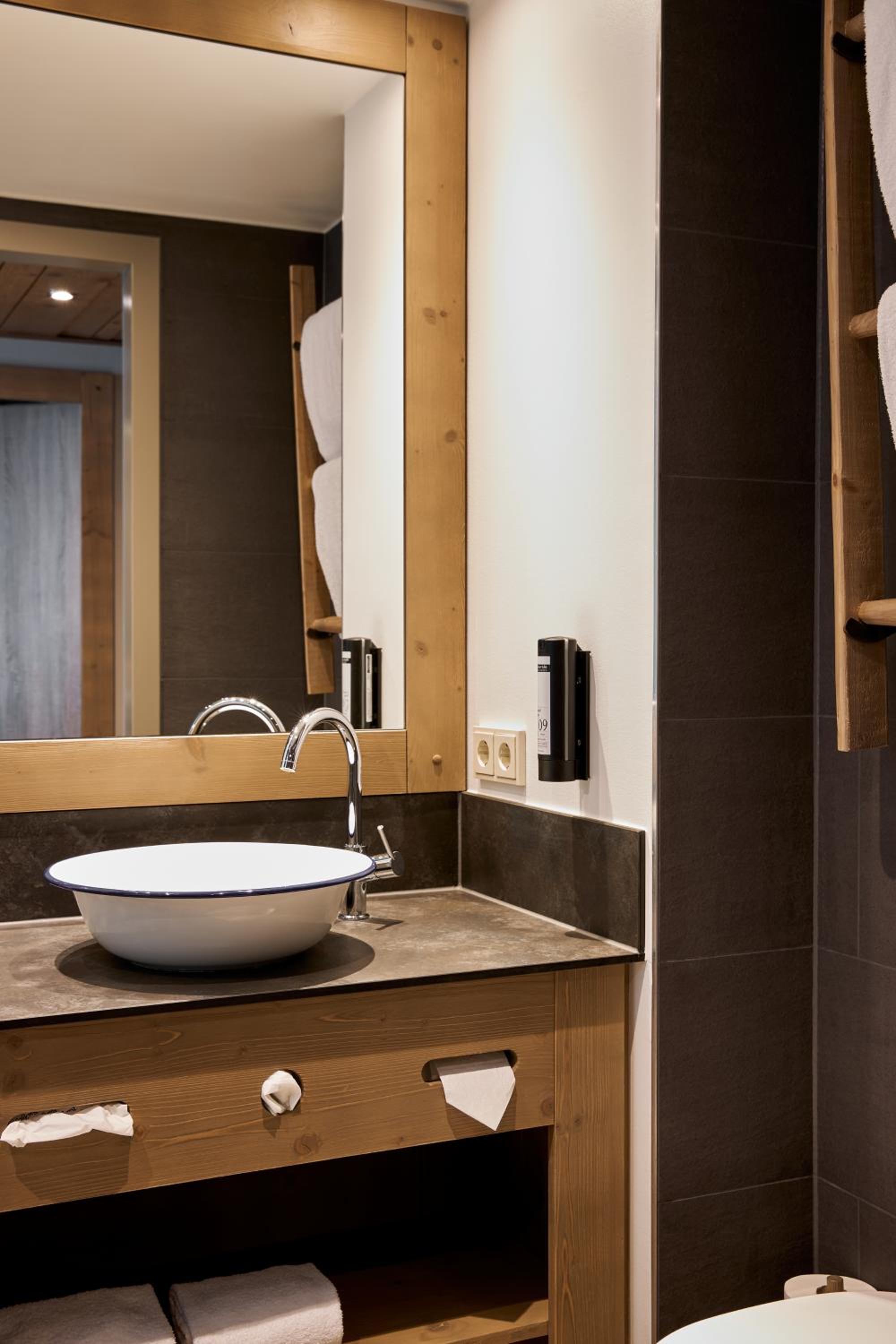 Double Room - Single Use (Cozy Alm) - Photo 9