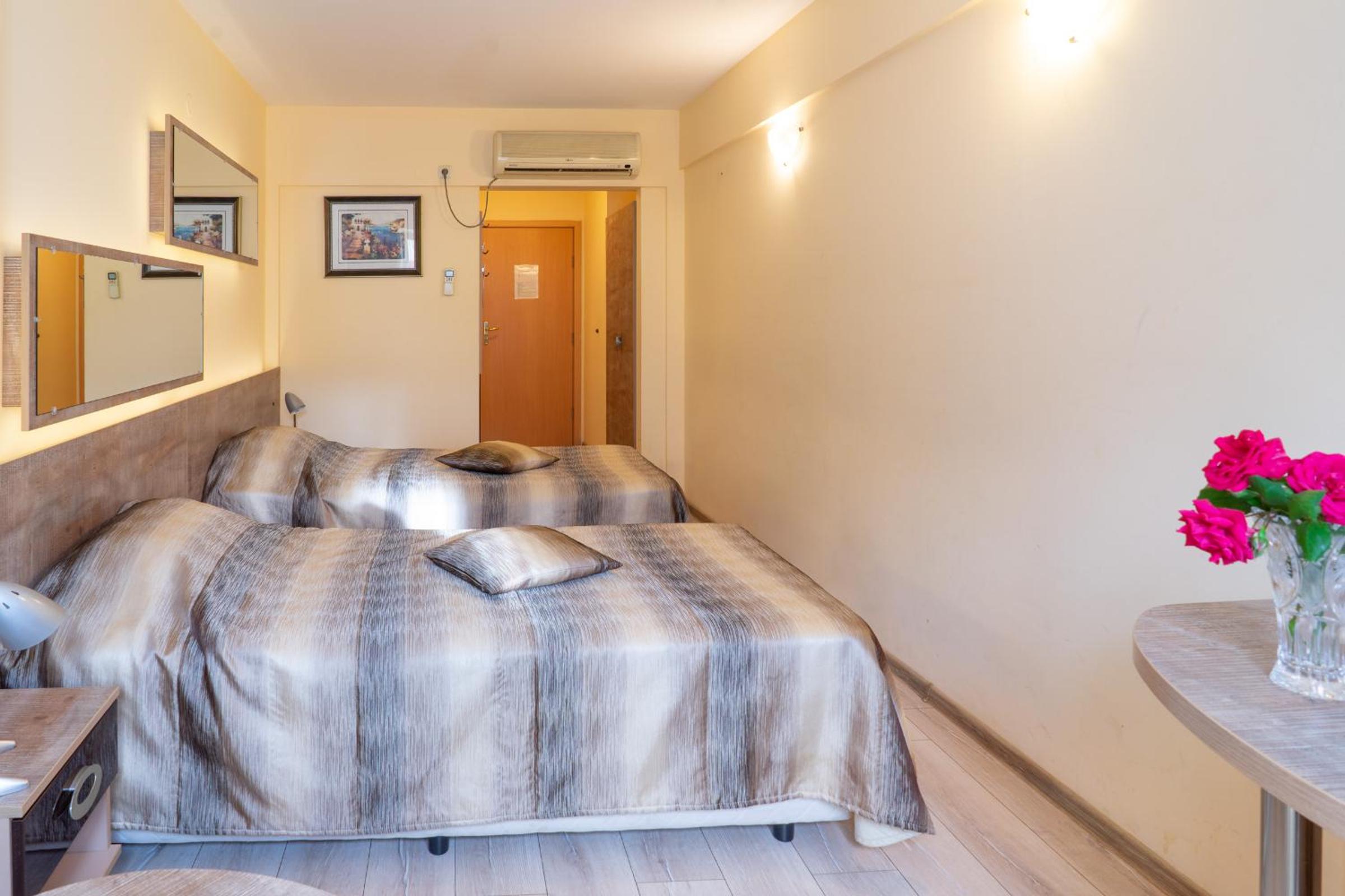 Twin Room photo 2