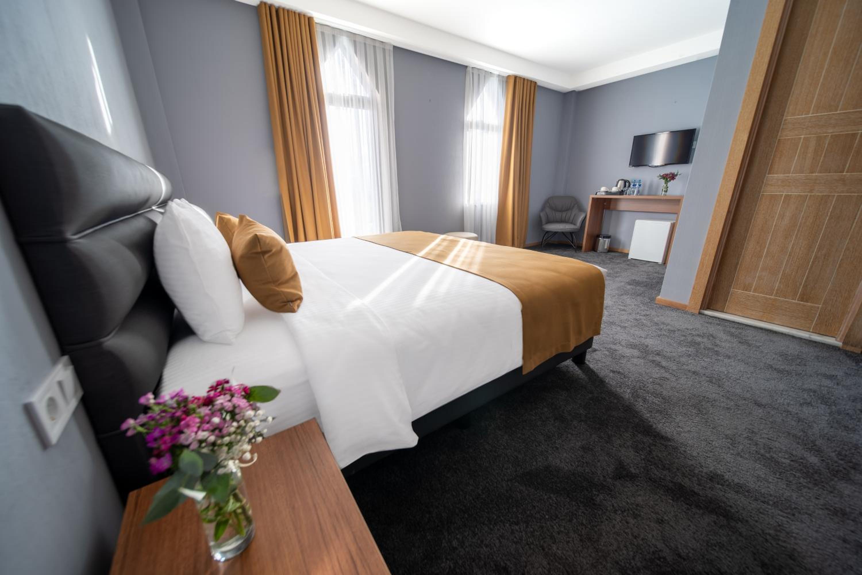 Small Double Or Twin Room - Photo 1