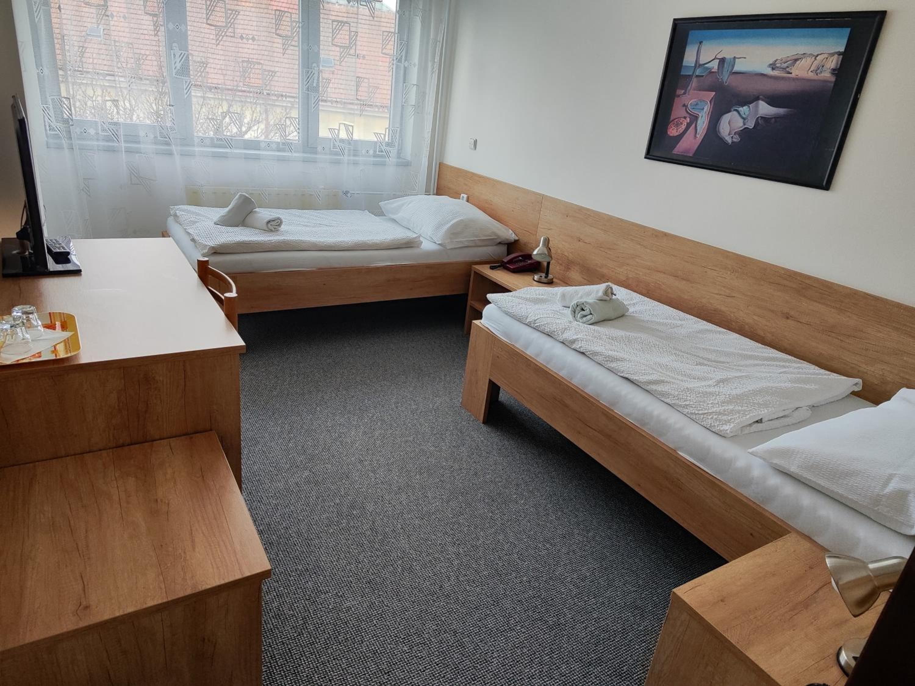 Classic Single Room