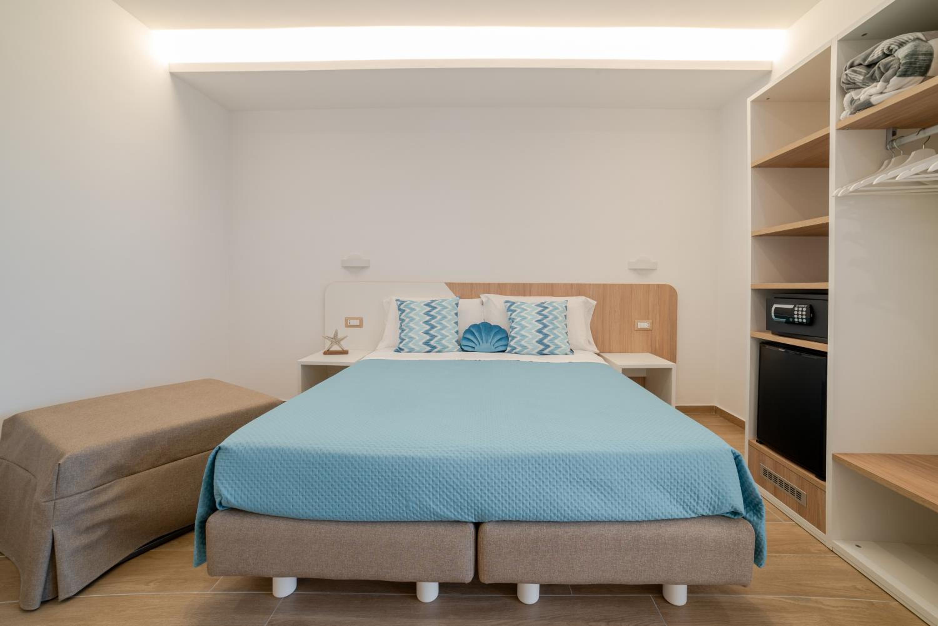 Double Room with Extra Bed photo 3