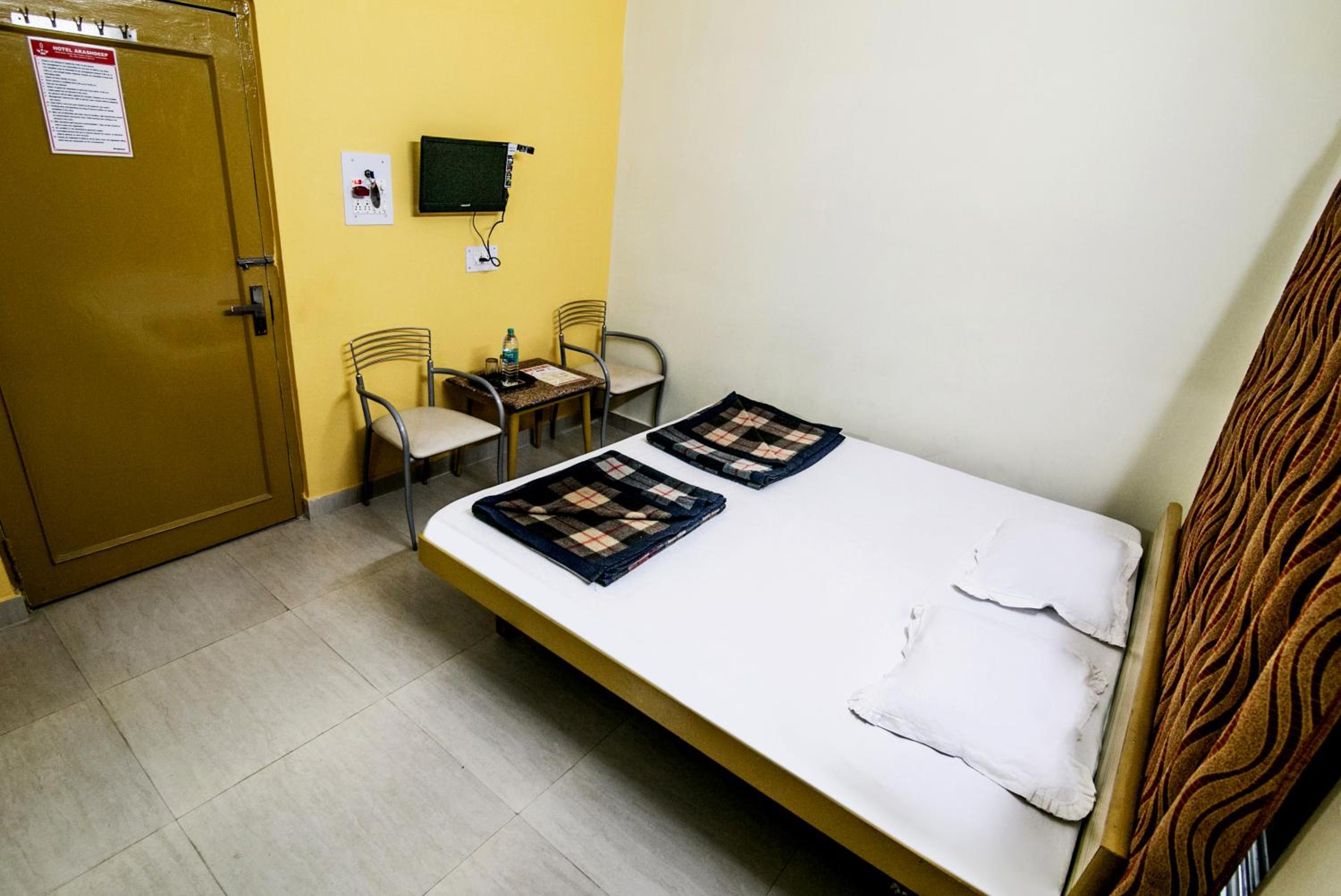 Budget Single Room