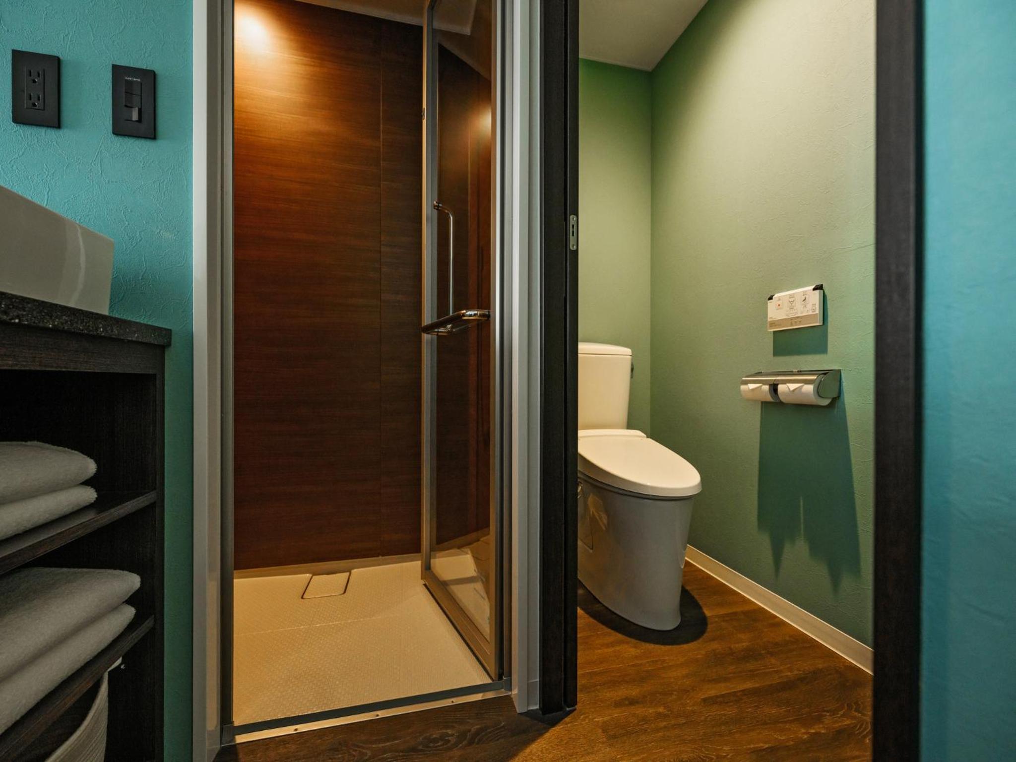 Superior Twin Room with Lounge Access photo 3