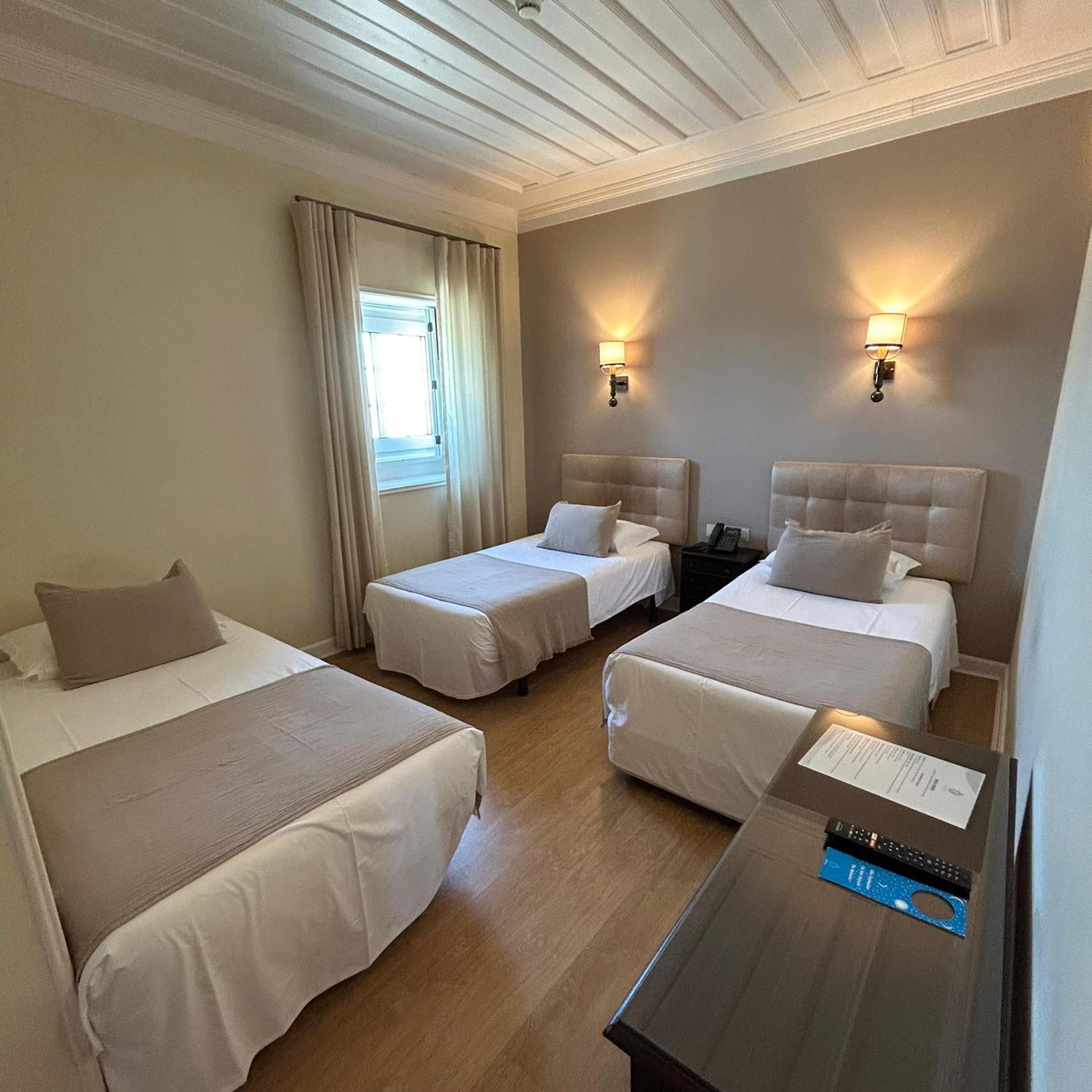 Triple Room - Photo 2