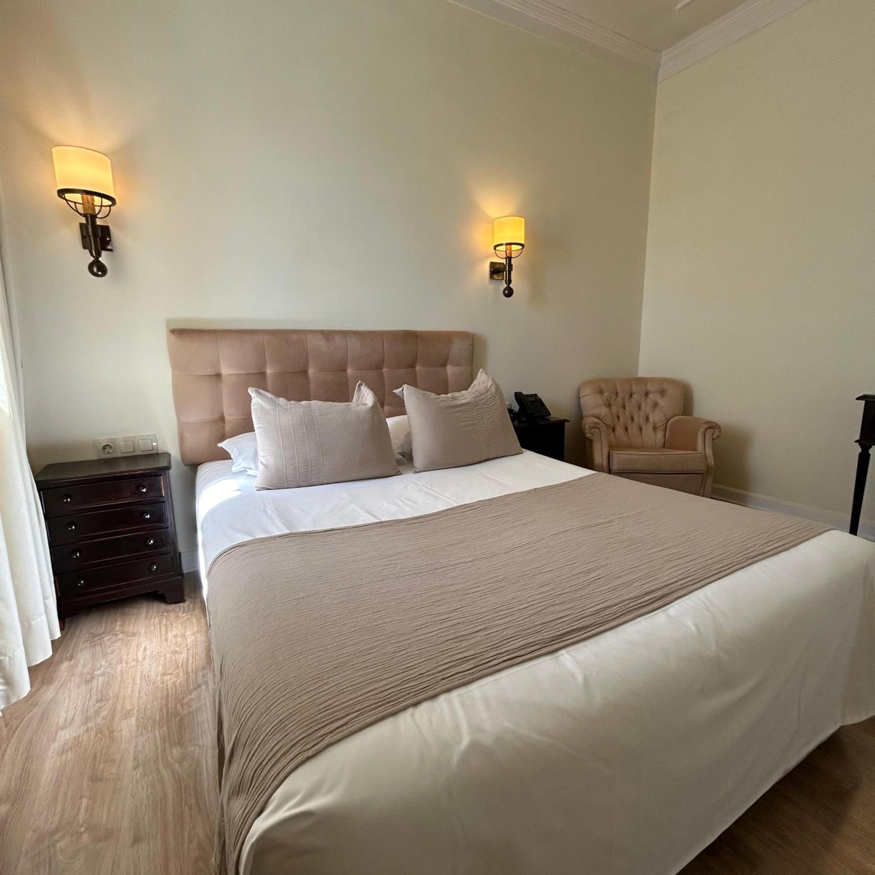 Double Room - Photo 9
