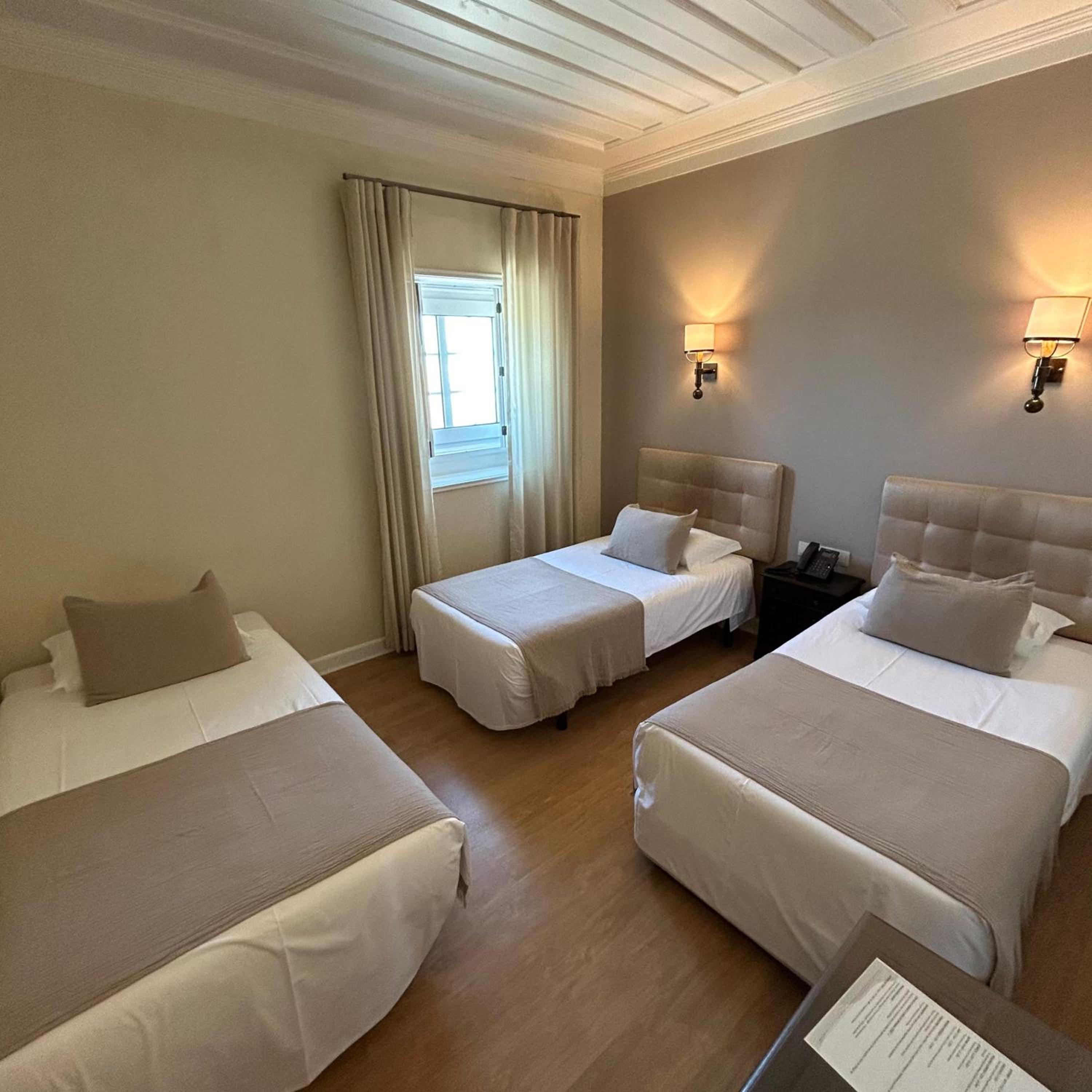 Triple Room - Photo 1