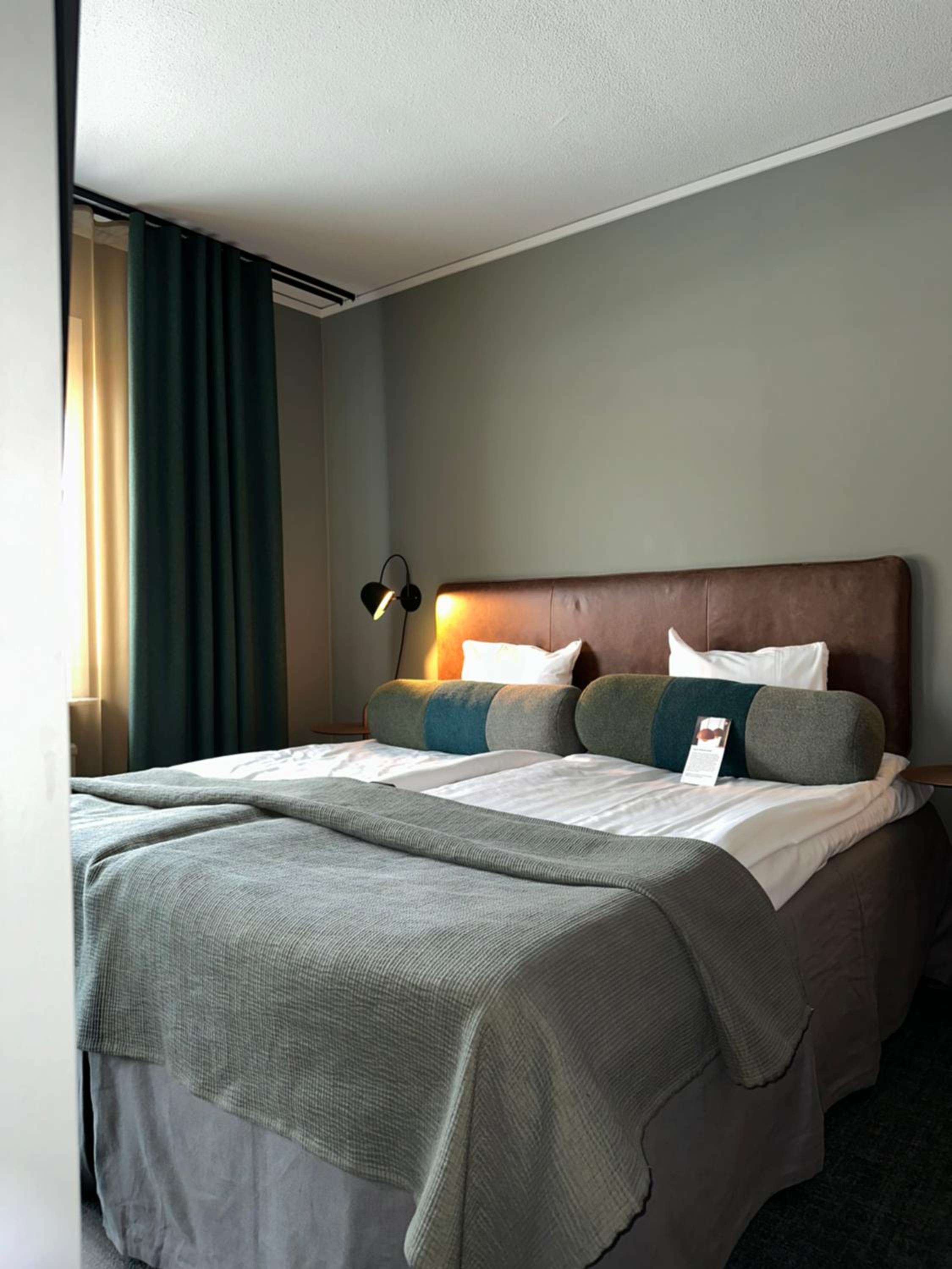 Standard Twin Room - Photo 6