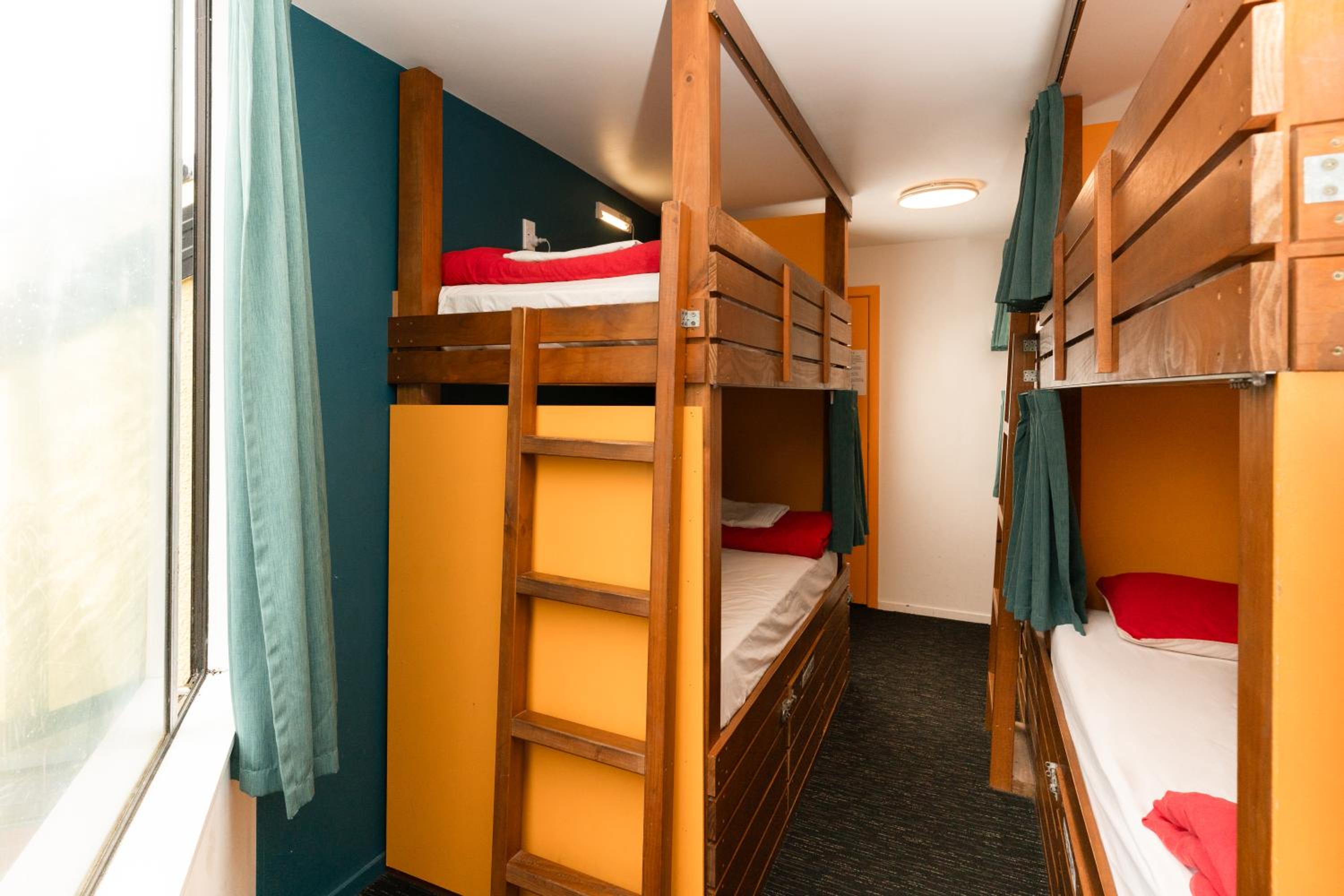 Bed in 8-Bed Mixed Dormitory Room