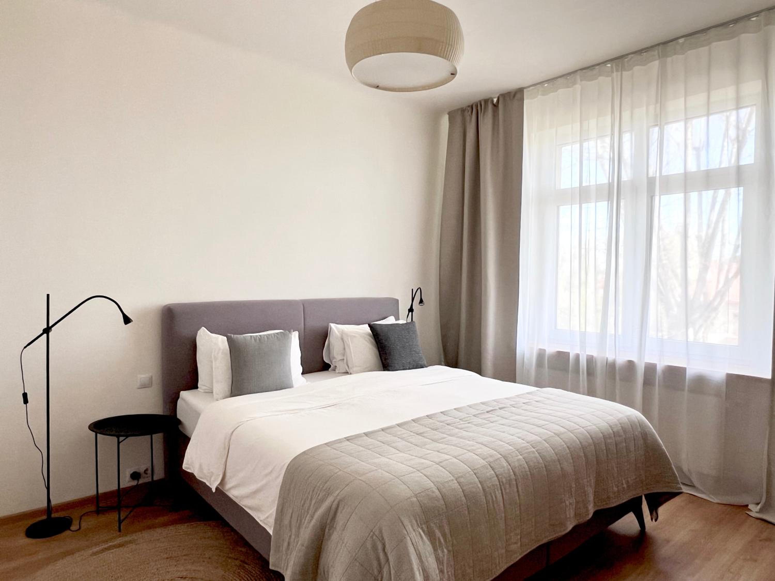 Superior Two-Bedroom Apartment with Balcony (Vokieciu St. 9) photo 3