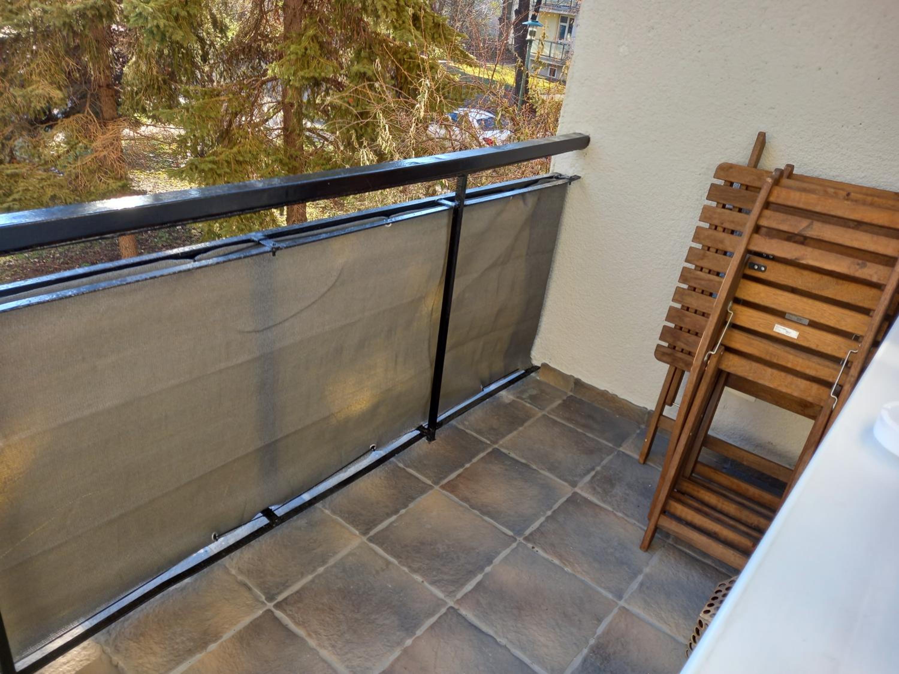 Apartment with Balcony photo 3