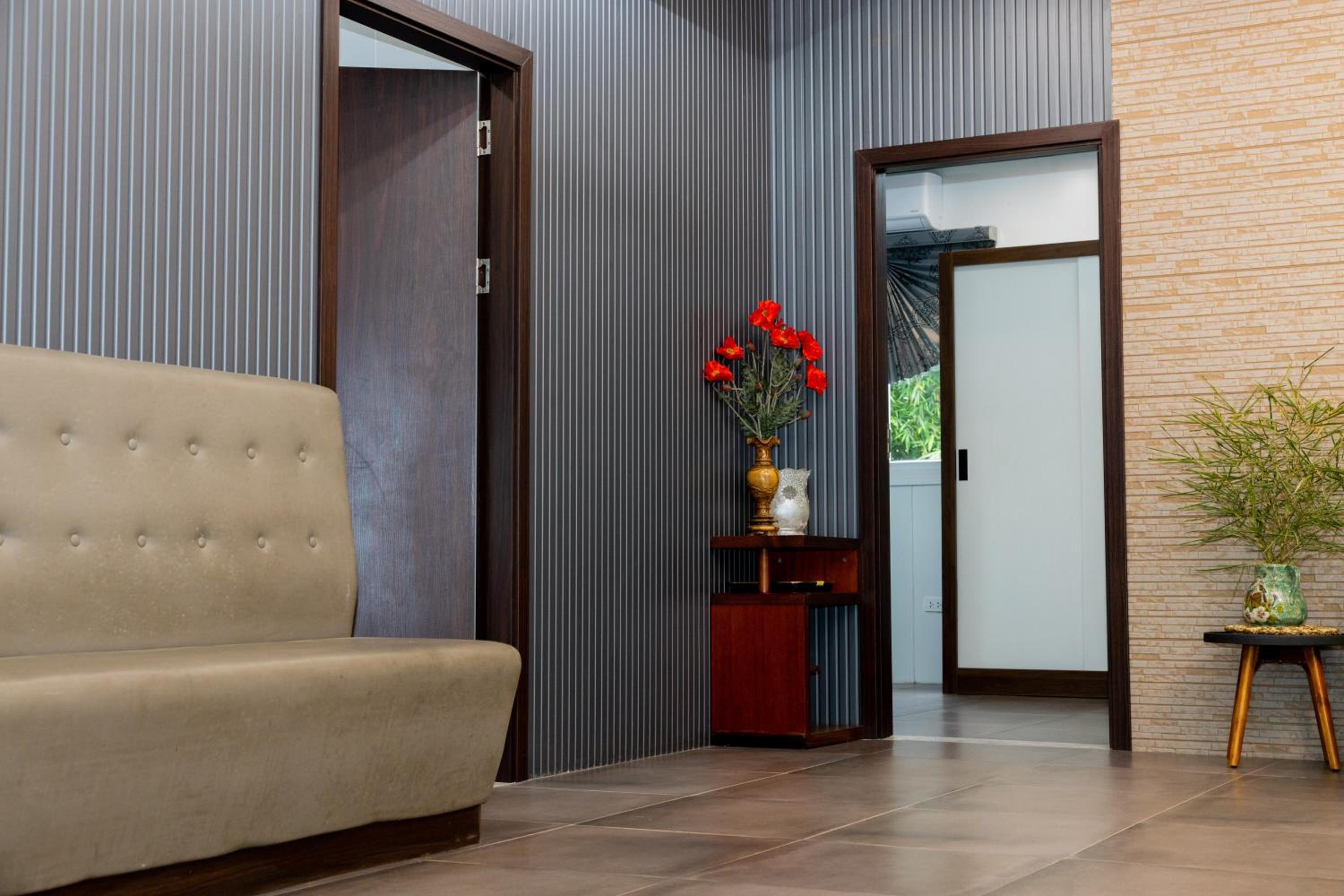 Family Suite - Photo 9