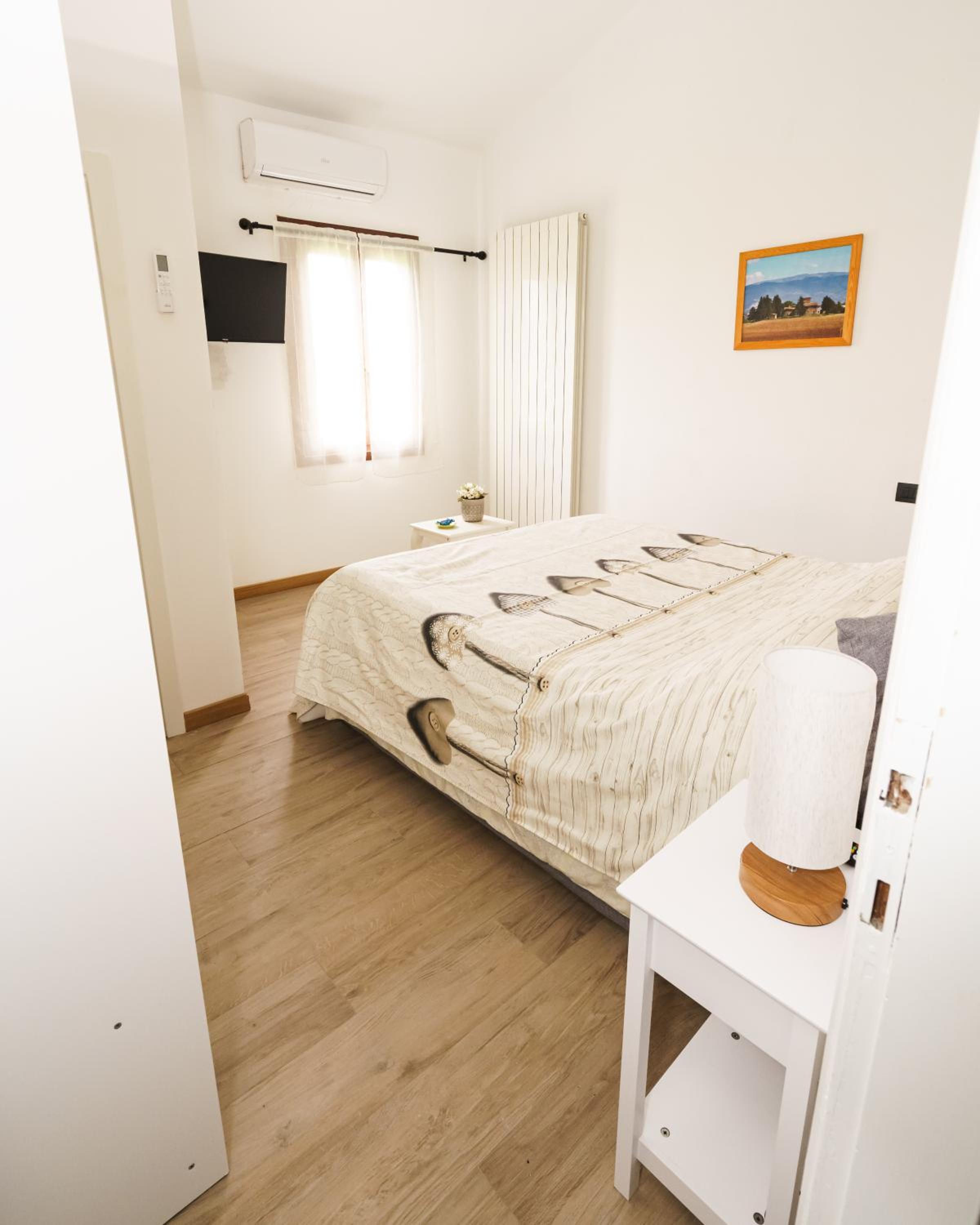 Double Room with Private Bathroom photo 3