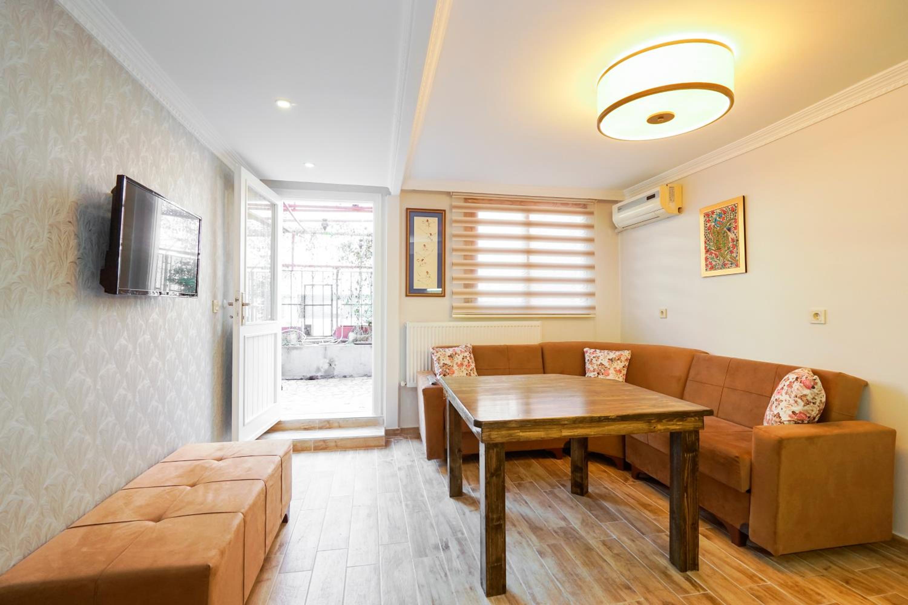 Apartment with Terrace photo 1
