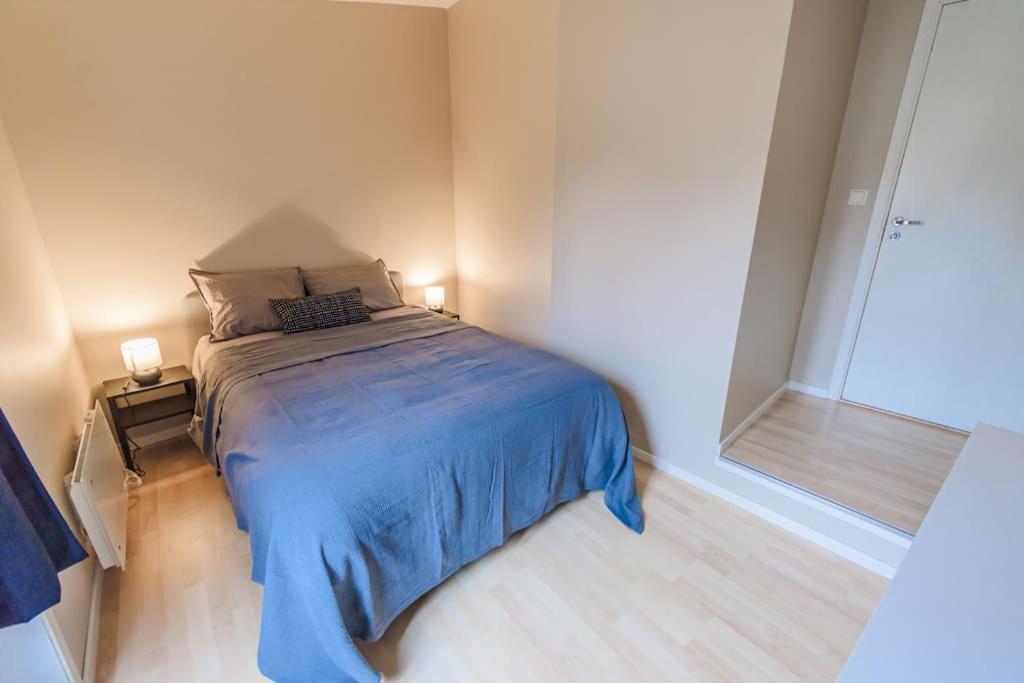 Three-Bedroom Apartment photo 1