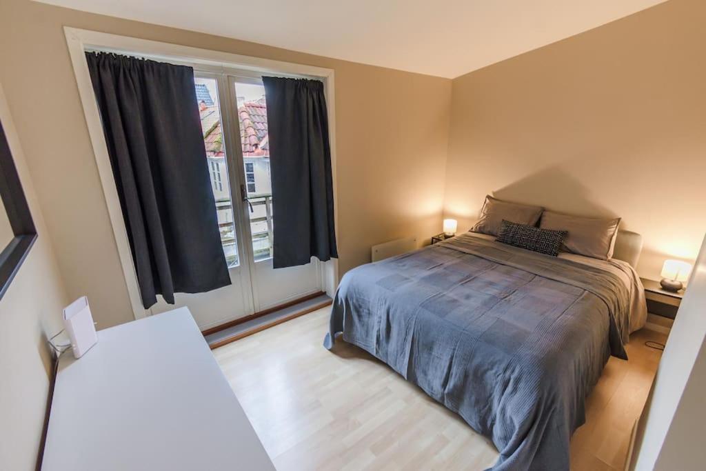 Three-Bedroom Apartment photo 3