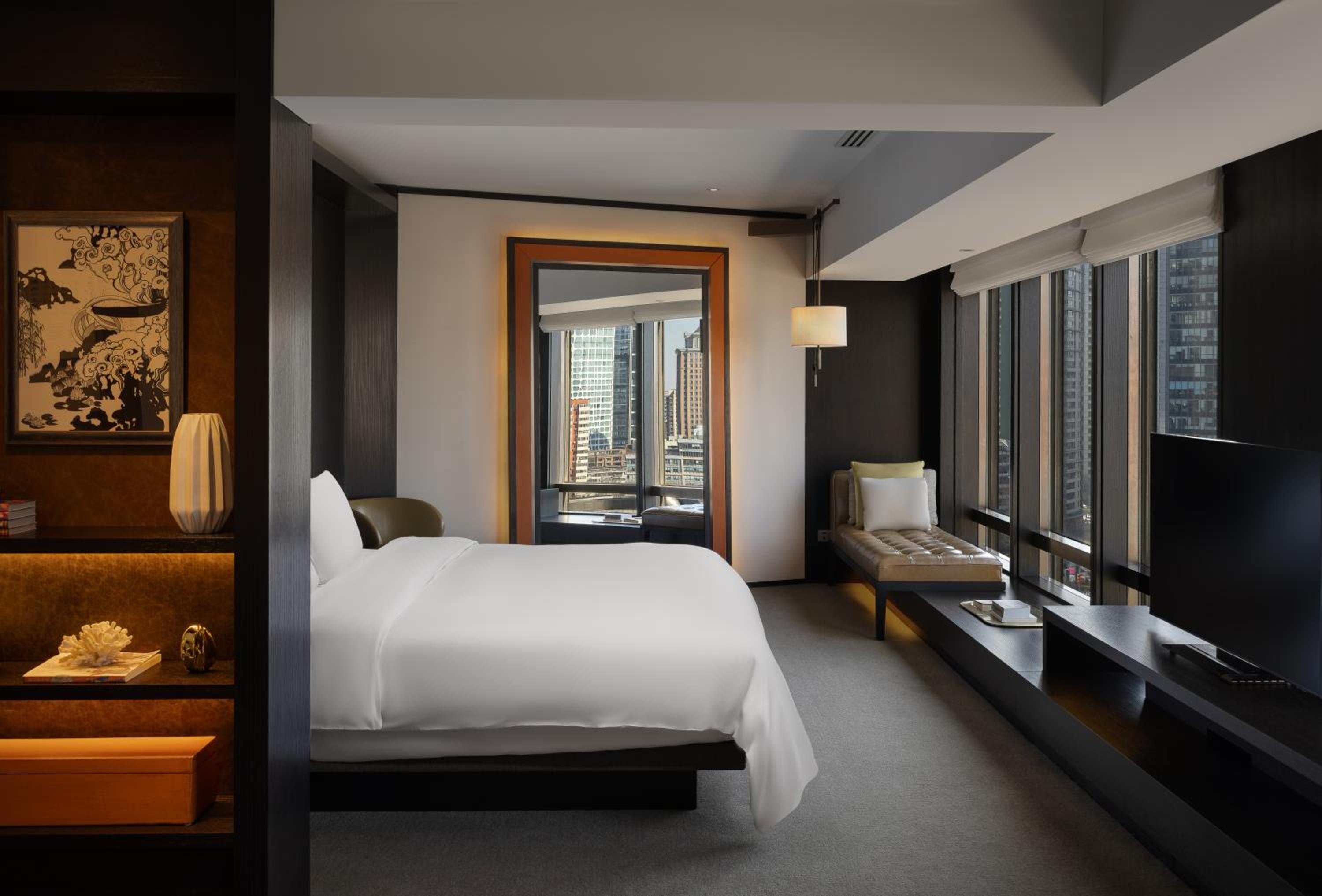 Grand Deluxe King Room