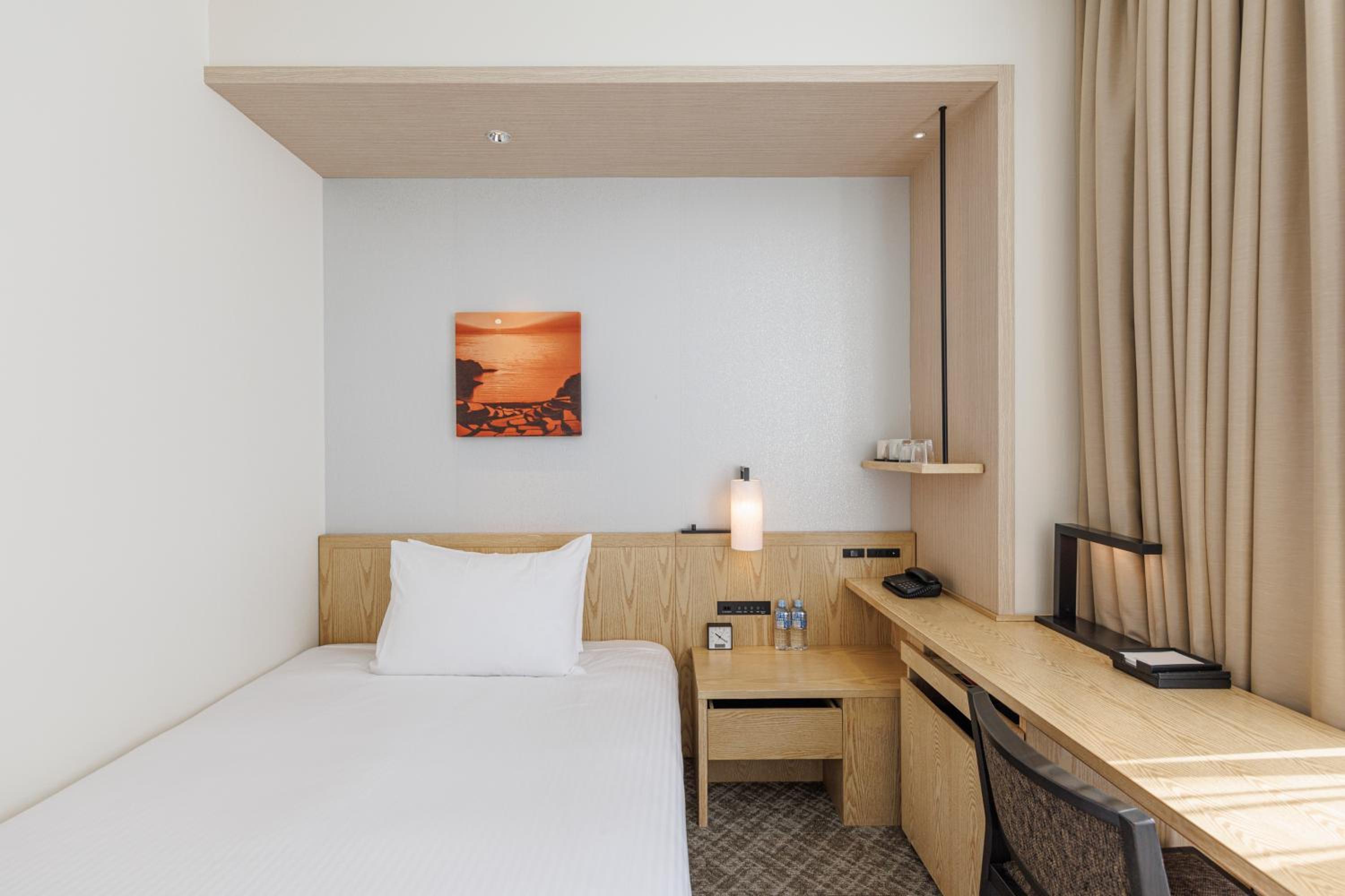 Standard Double Room - Non-Smoking - Photo 16