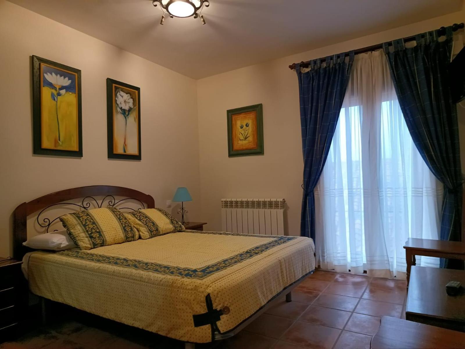 Habitación Doble con Baño Privado