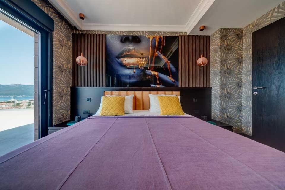 Villa photo 3
