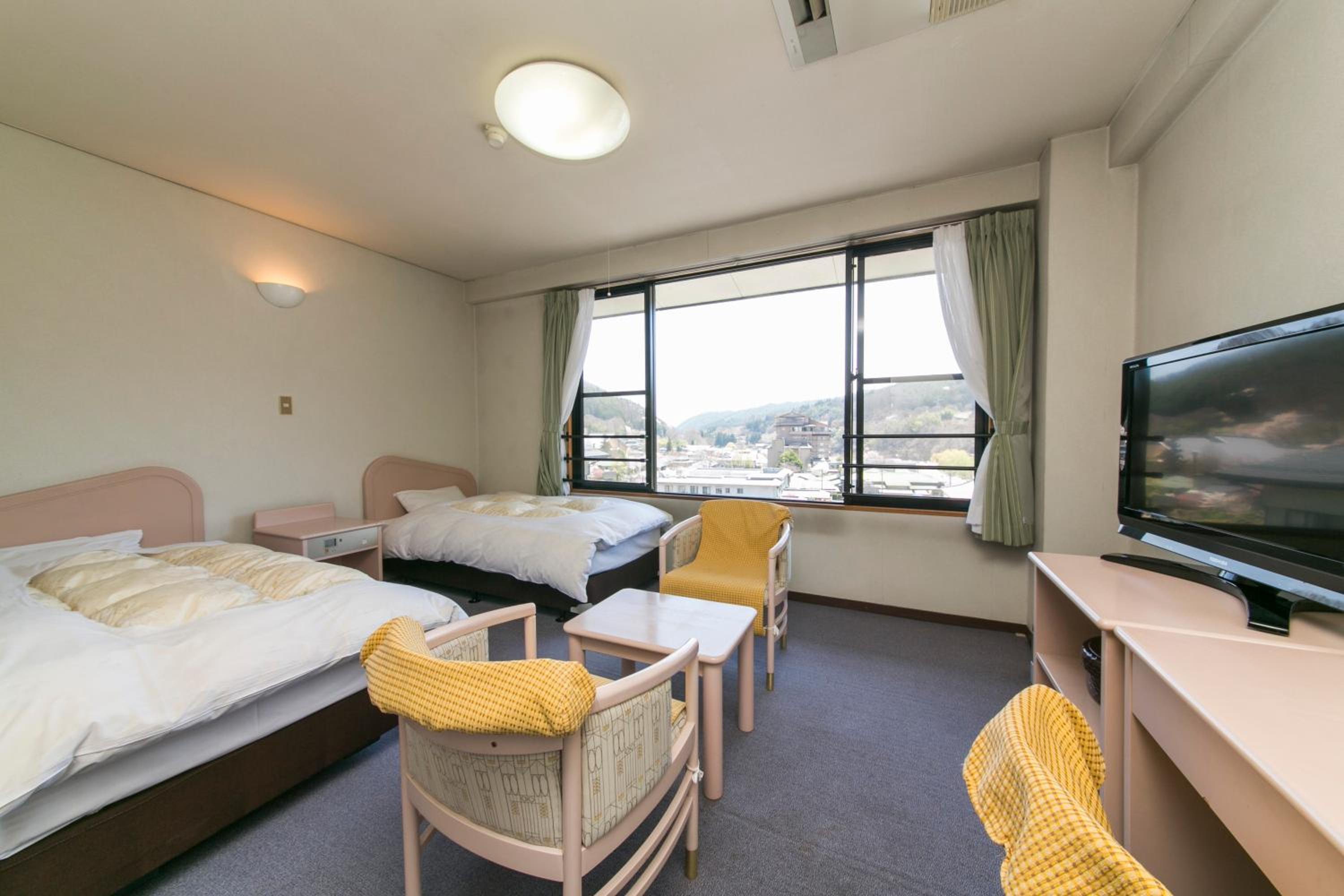 Standard Twin Room photo 3