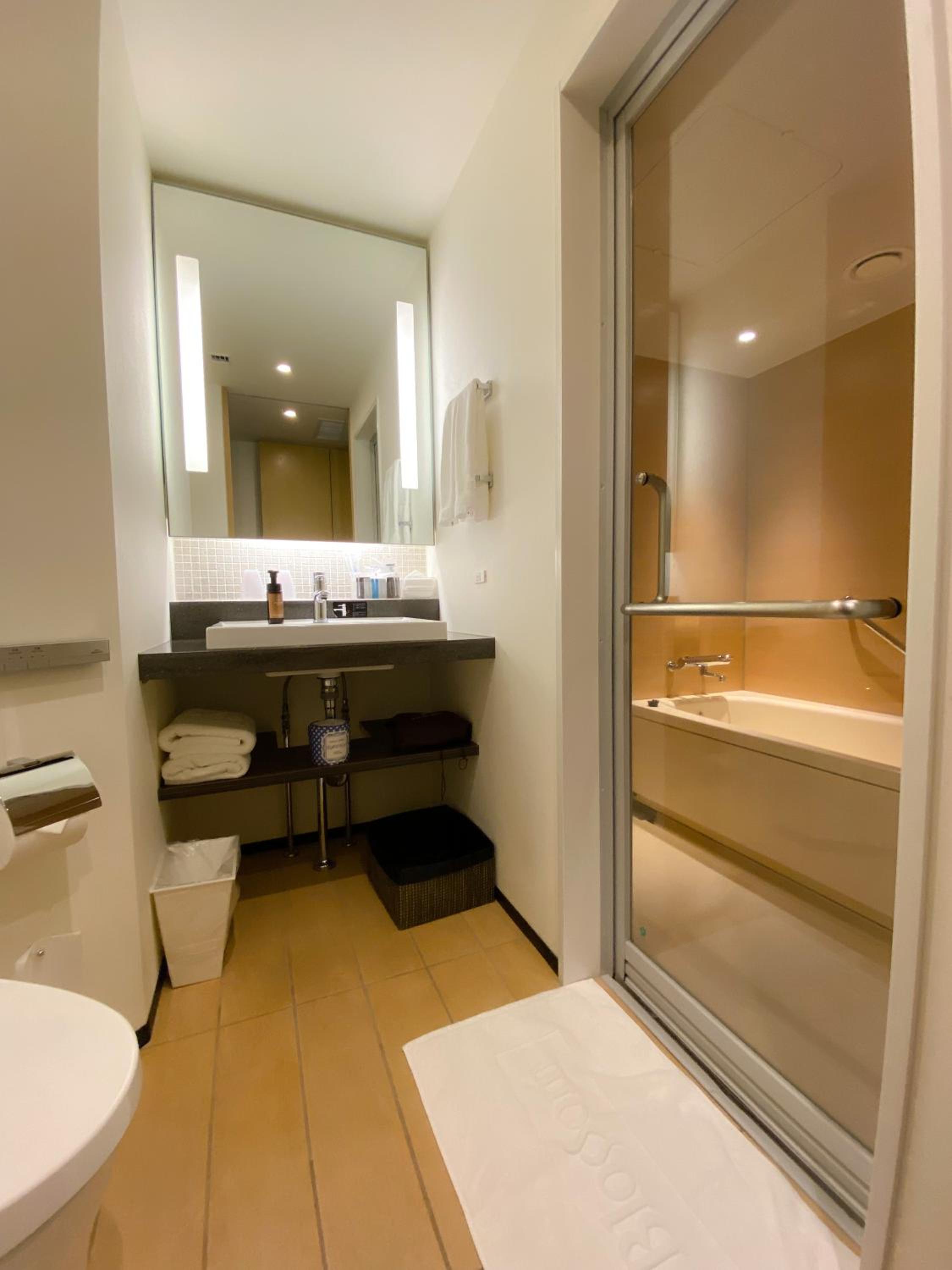 Superior Twin Room - Non-Smoking - Photo 2