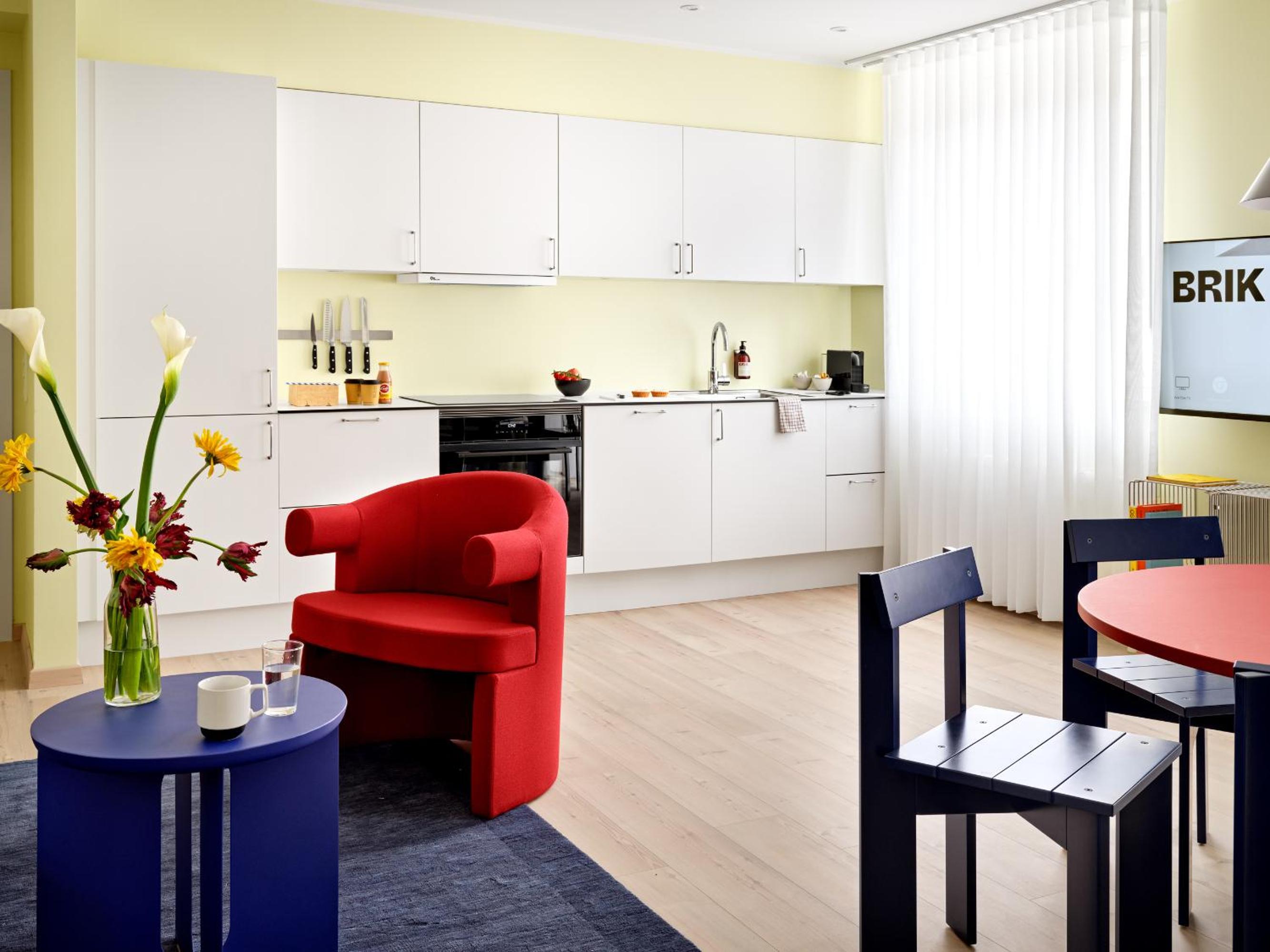 Two-Bedroom Apartment - Photo 12