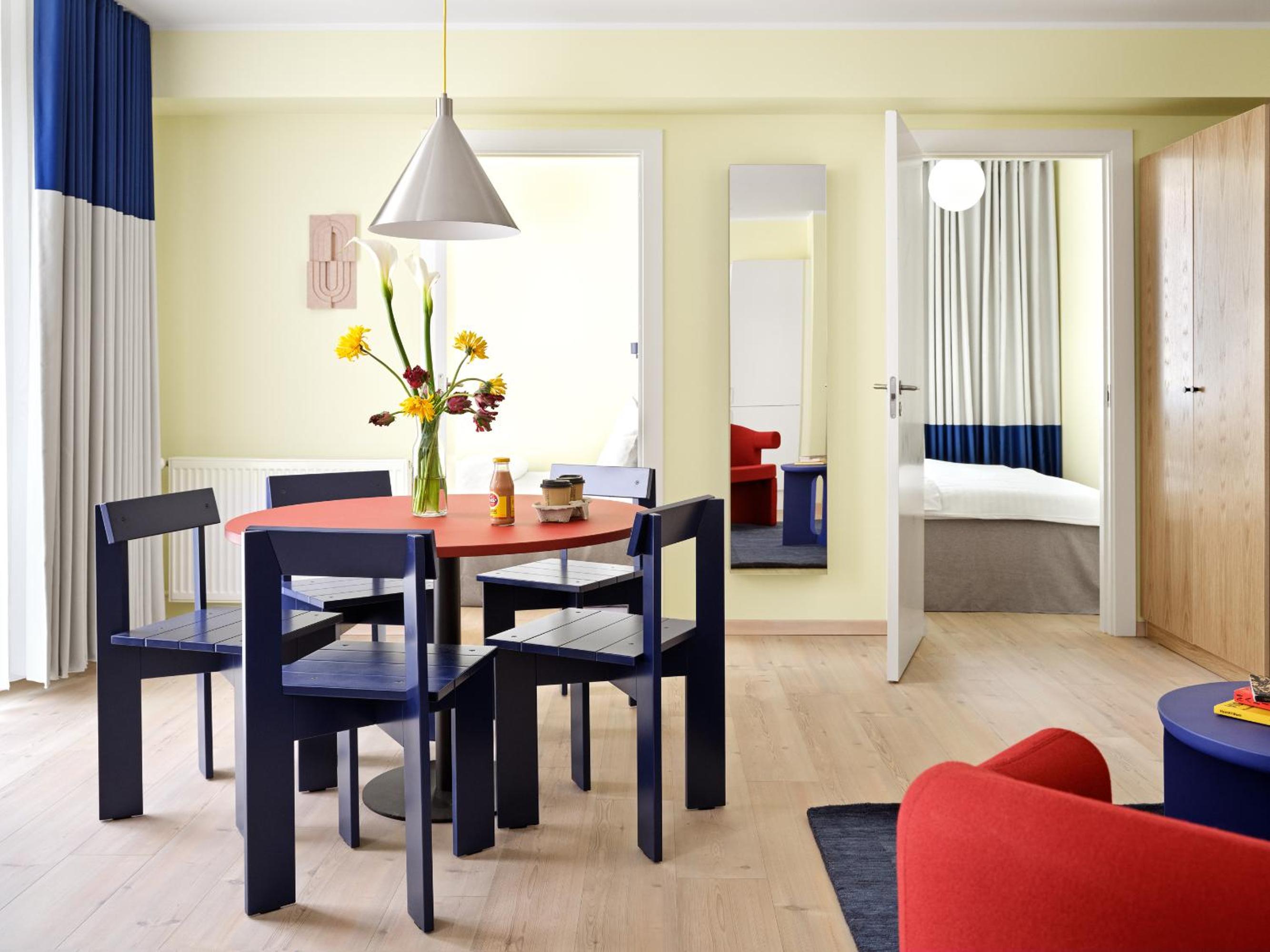 Two-Bedroom Apartment - Photo 5